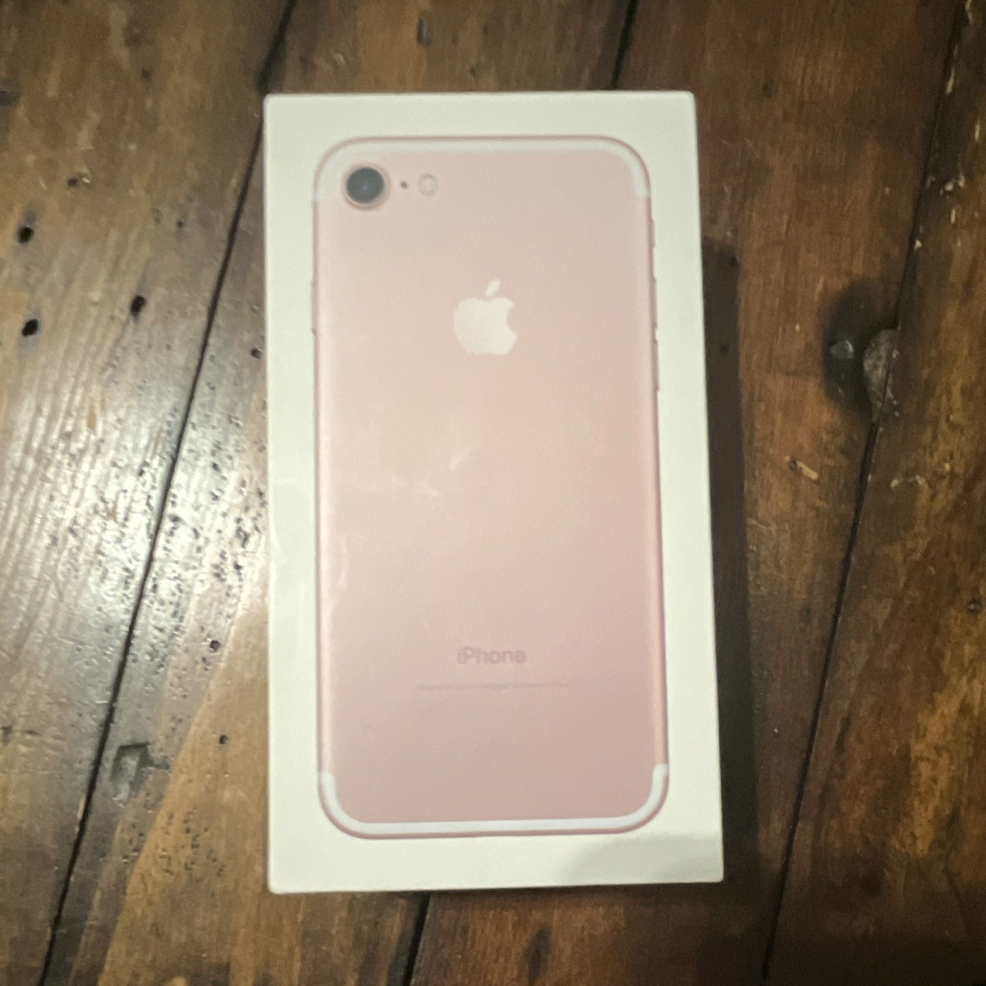 Apple iPhone 7 32GB Rose Gold 4.7in GSM LTE Unlocked (No Contract) MPN