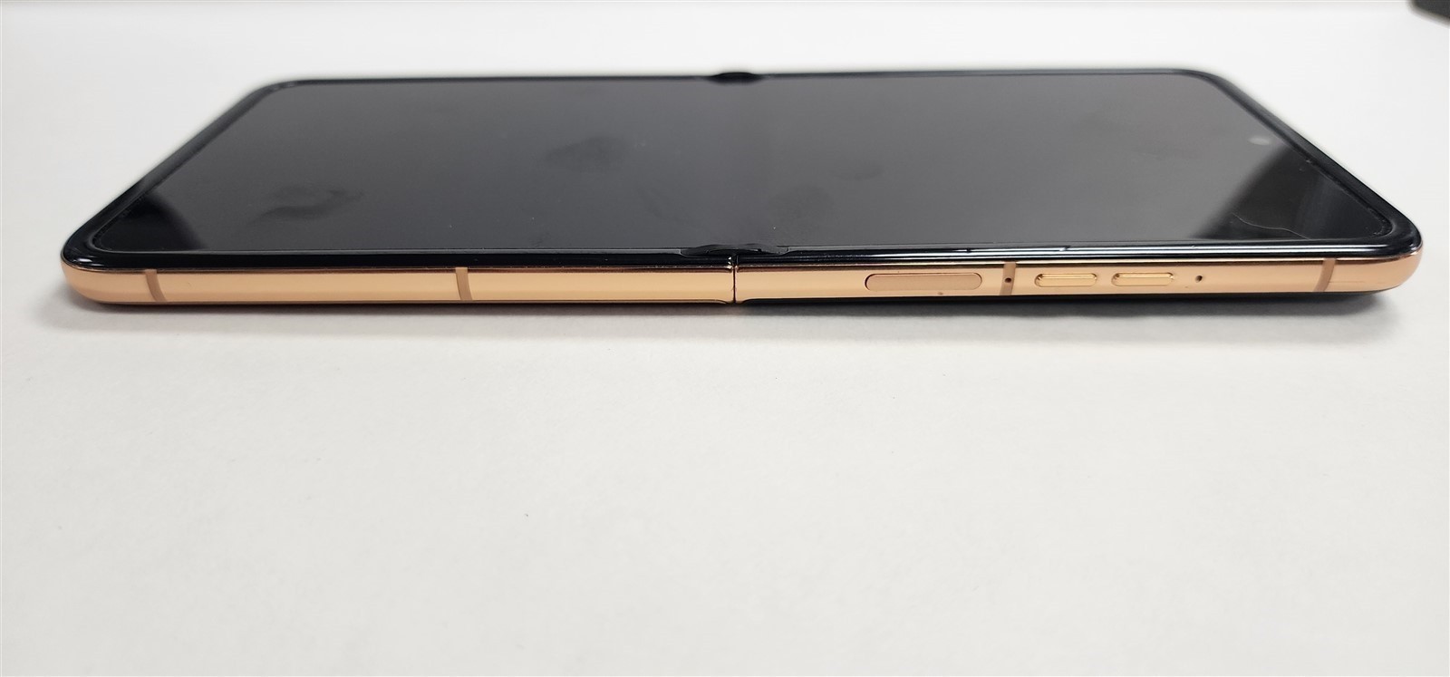 Motorola Razr Plus 2025 256GB Brown XT2557-3 (AT&T) – Fully Functional – DF7476