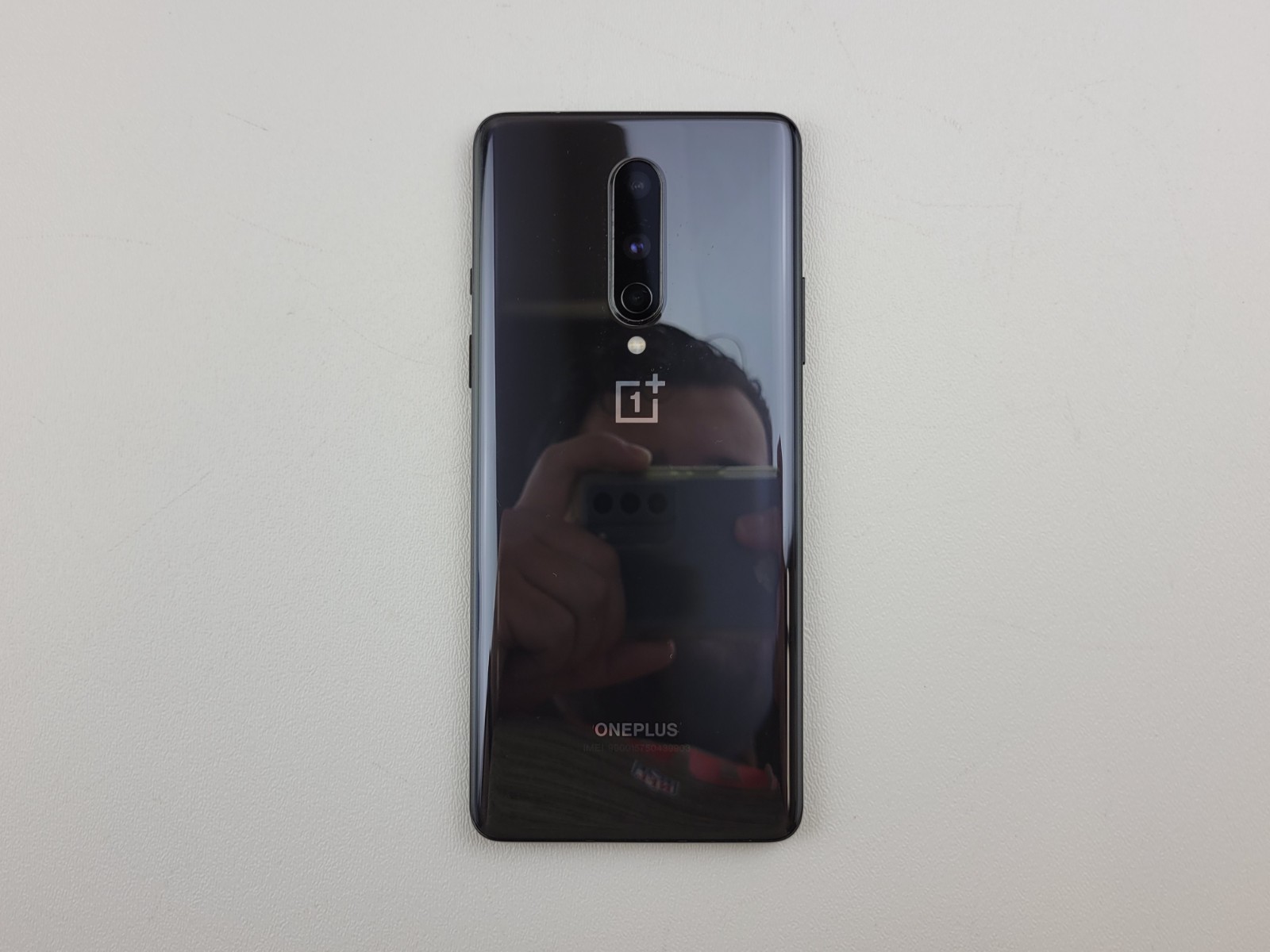 OnePlus 8 (IN2017) 128GB – Black (GSM Unlocked) (T-Mobile) – CRACKED – H8067