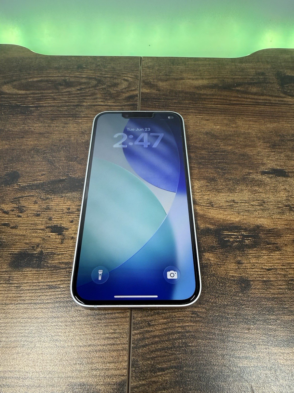 Apple iPhone 16e A3212 128GB White Cricket Locked Clean IMEI Excellent Cond