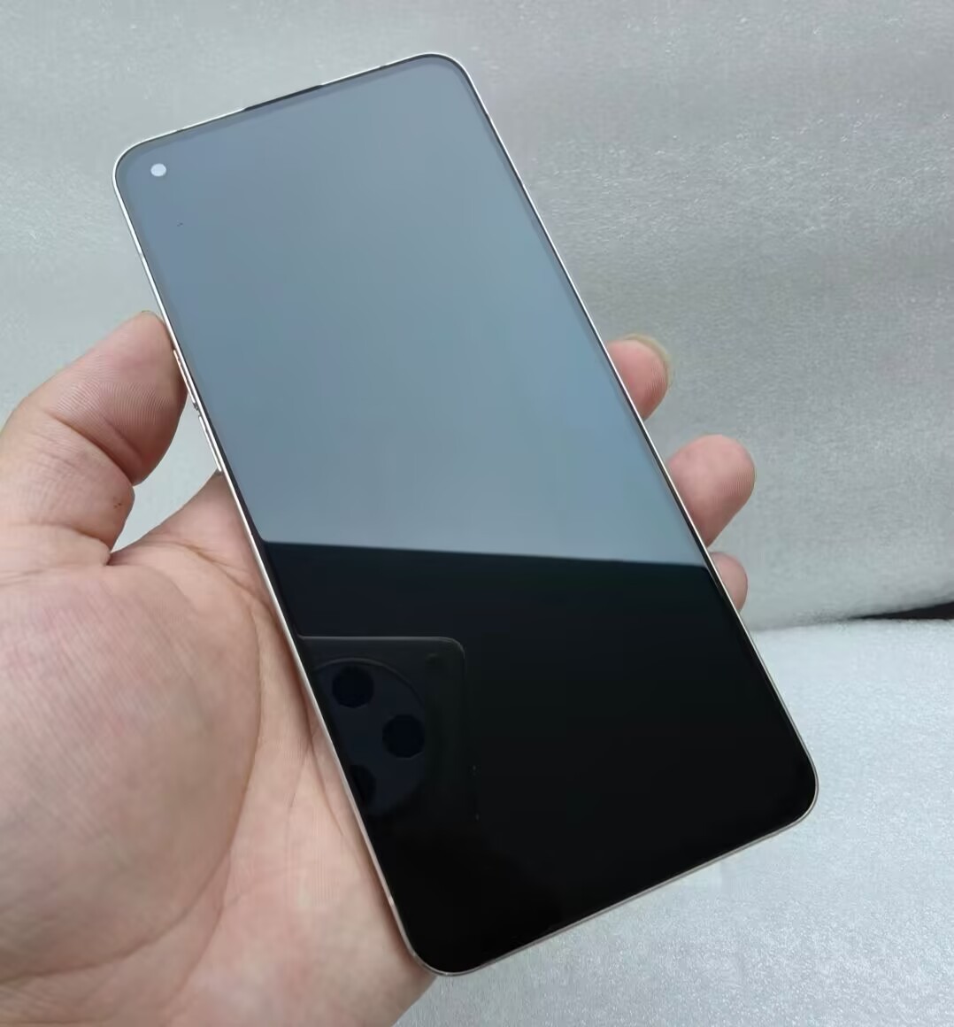 Oppo Reno7 6.7″ 50MP Qualcomm SM6225 Snapdragon 680 4G Android 12 4500mAh