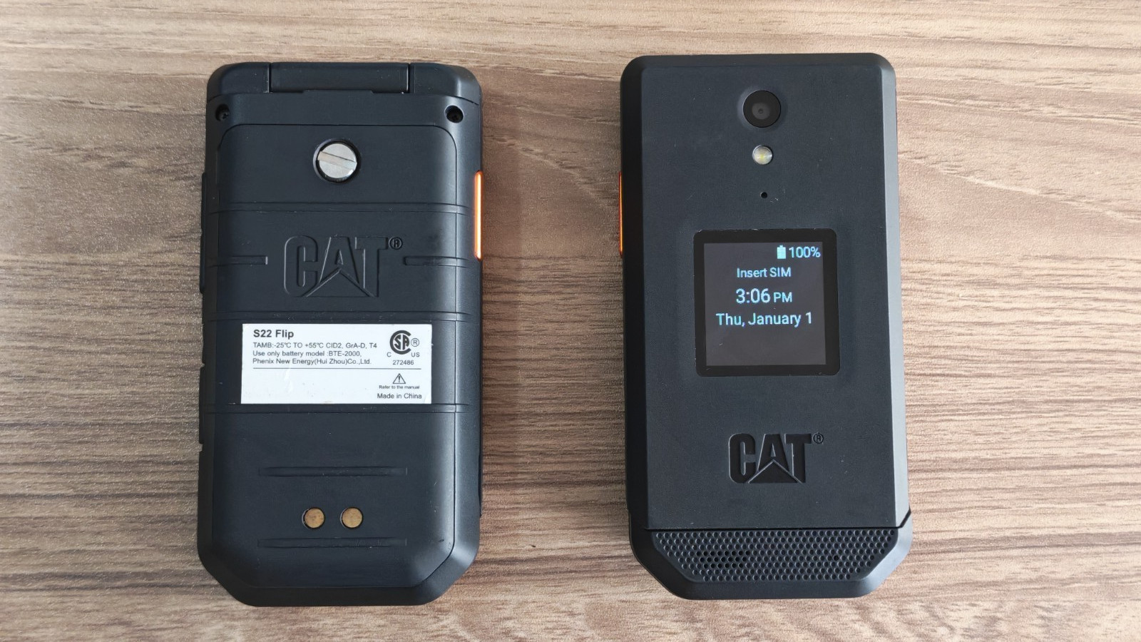 CAT S22 Flip Unlocked 2GB RAM 16GB 2.8″ Touchscreen Durable Android Smartphone