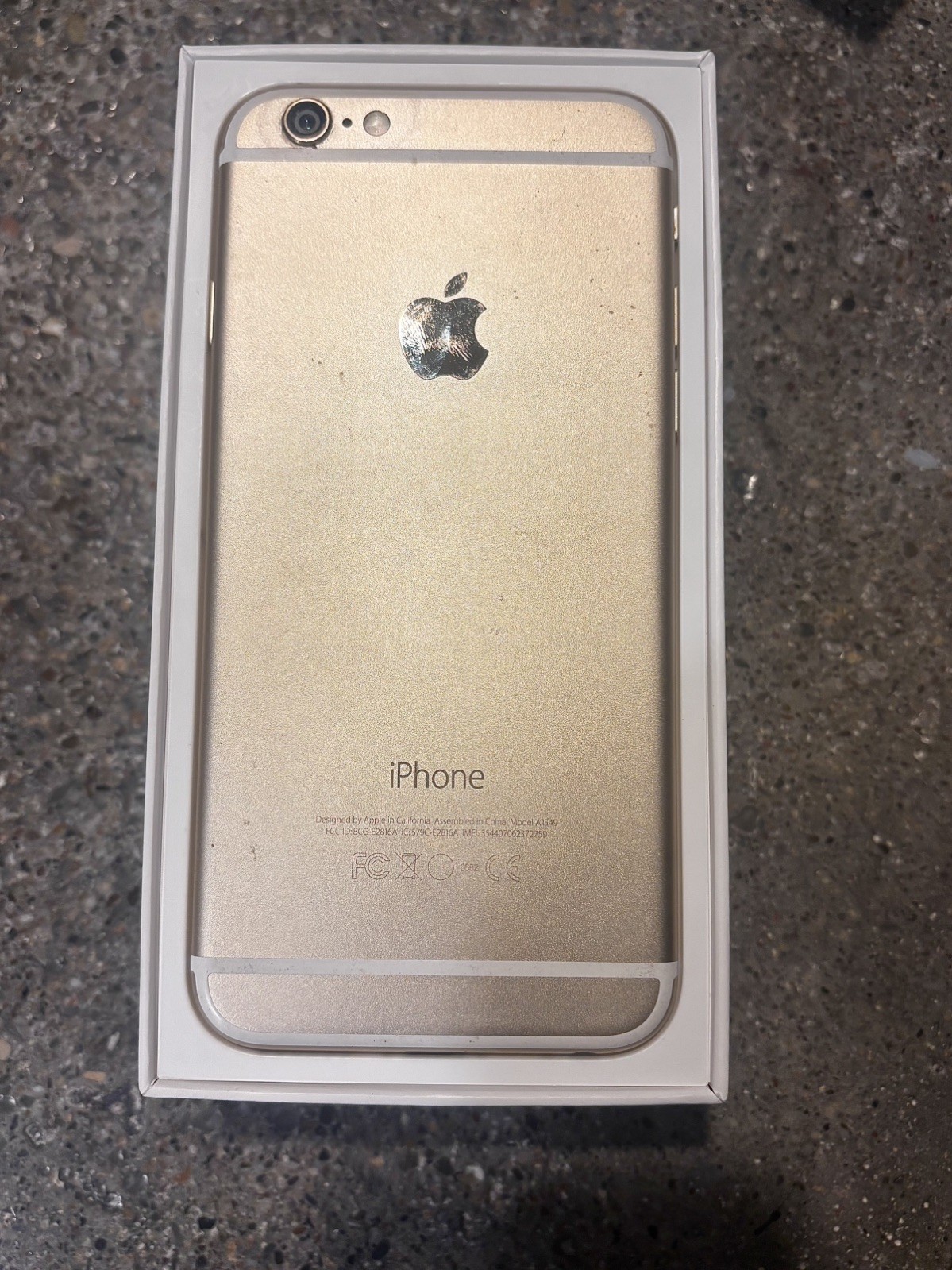 Apple iPhone 6 Gold (Unlocked) 16GB Smartphone – Works – In Original Box