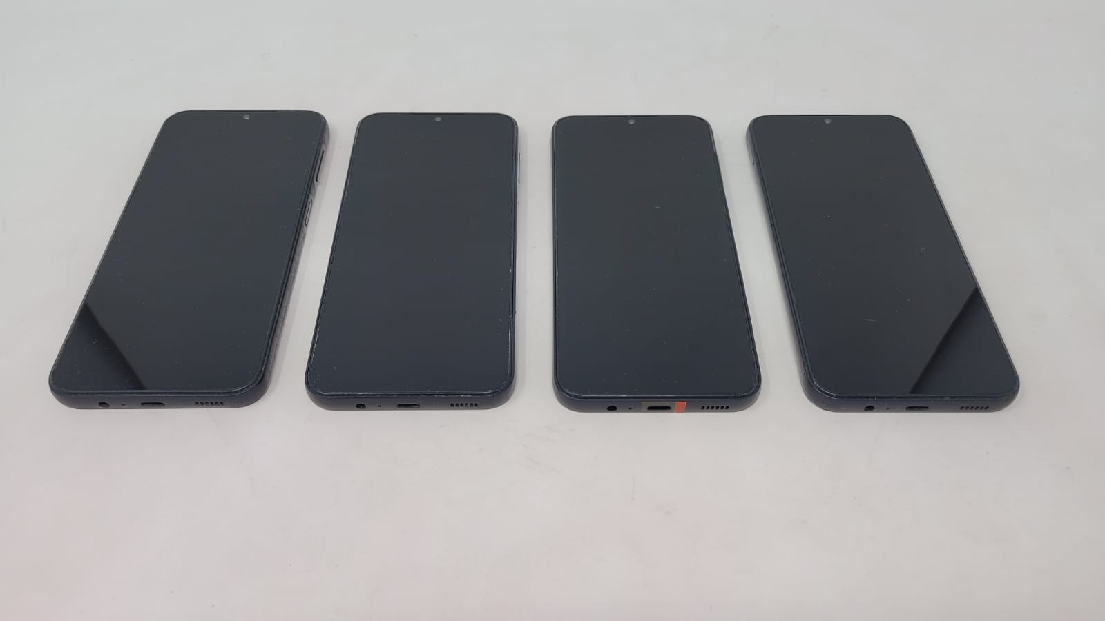 Samsung Galaxy A14 5G SM-A146U 64GB 4GB Tracfone Unlocked Black Good Condition