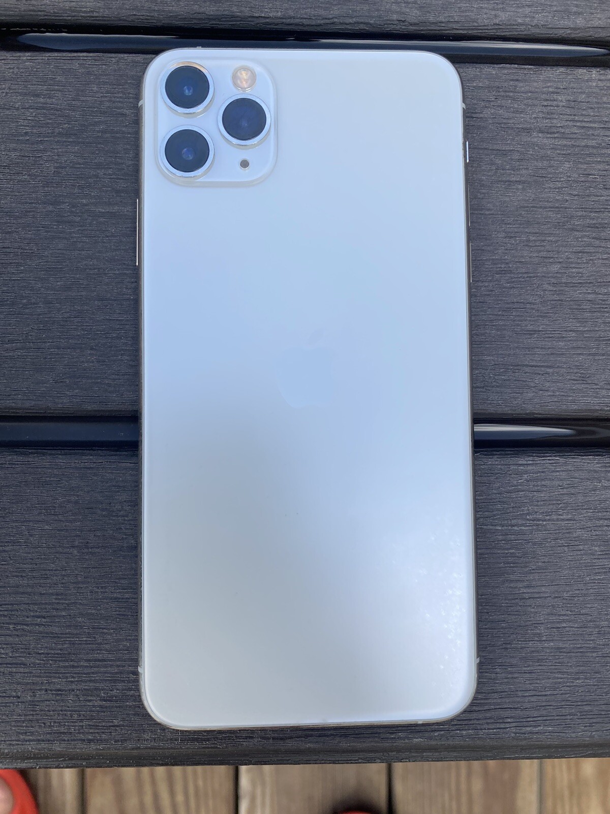 Apple iPhone 11 Pro Max – 256GB – Silver (Verizon) A2161 (CDMA + GSM)