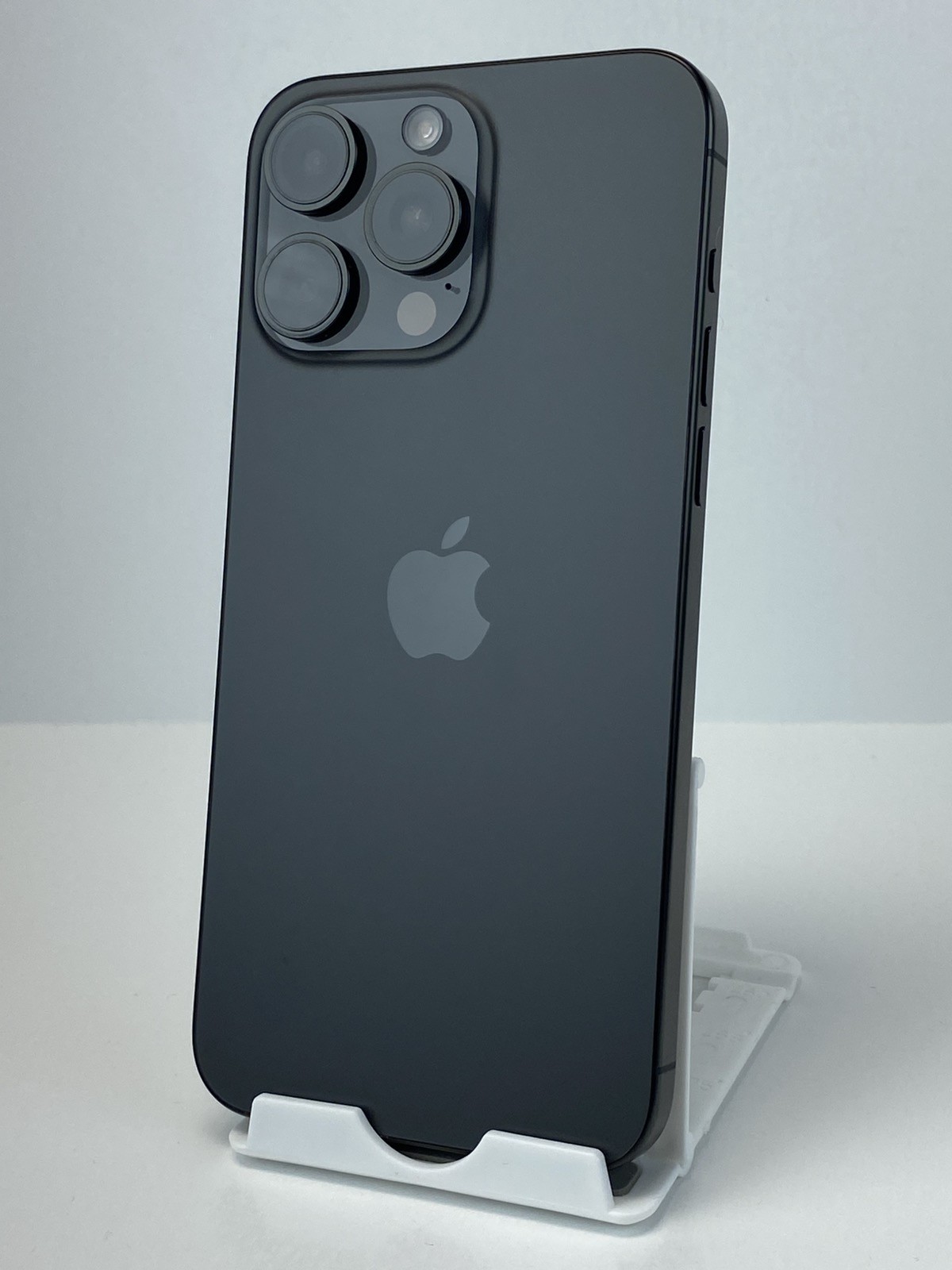 Apple iPhone 15 Pro Max A2849 1TB Black Titanium 100% battery health Unlocked