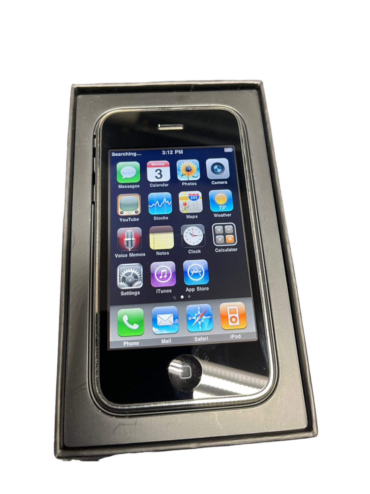 Apple iPhone 3GS – 16GB – Black (AT&T) A1303 (GSM)