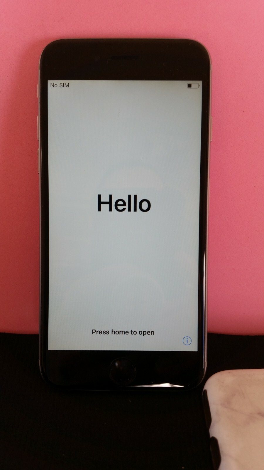 Apple iPhone 6 – 32GB – Space Gray (Sprint) A1688 (CDMA + GSM); mint condition!