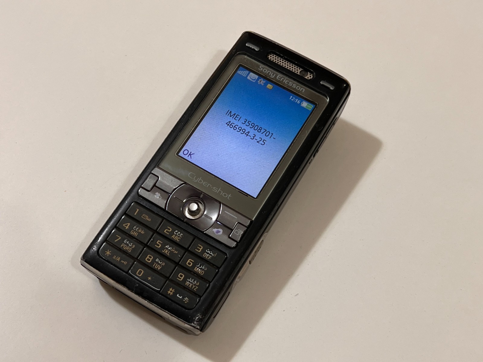 Rare Sony Ericsson K800i – 64 MB – Black (Unlocked) GSM Mobile Phone Vintage