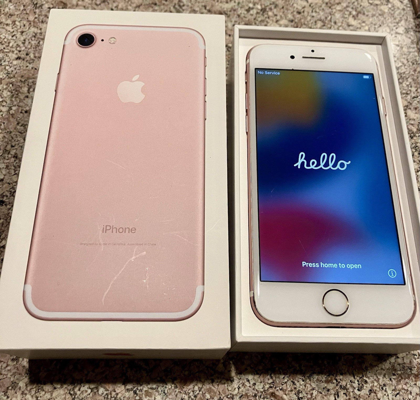 Apple iPhone 7 32GB Rose Gold Unlocked A1778 GSM Used w Case ~Great Condition!