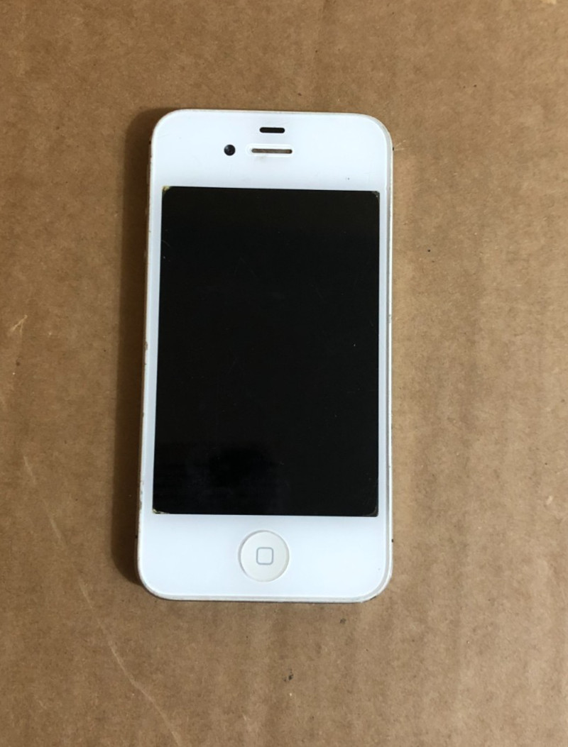 Apple iPhone 4 Model A1387 Smartphone, White ** UNTESTED **