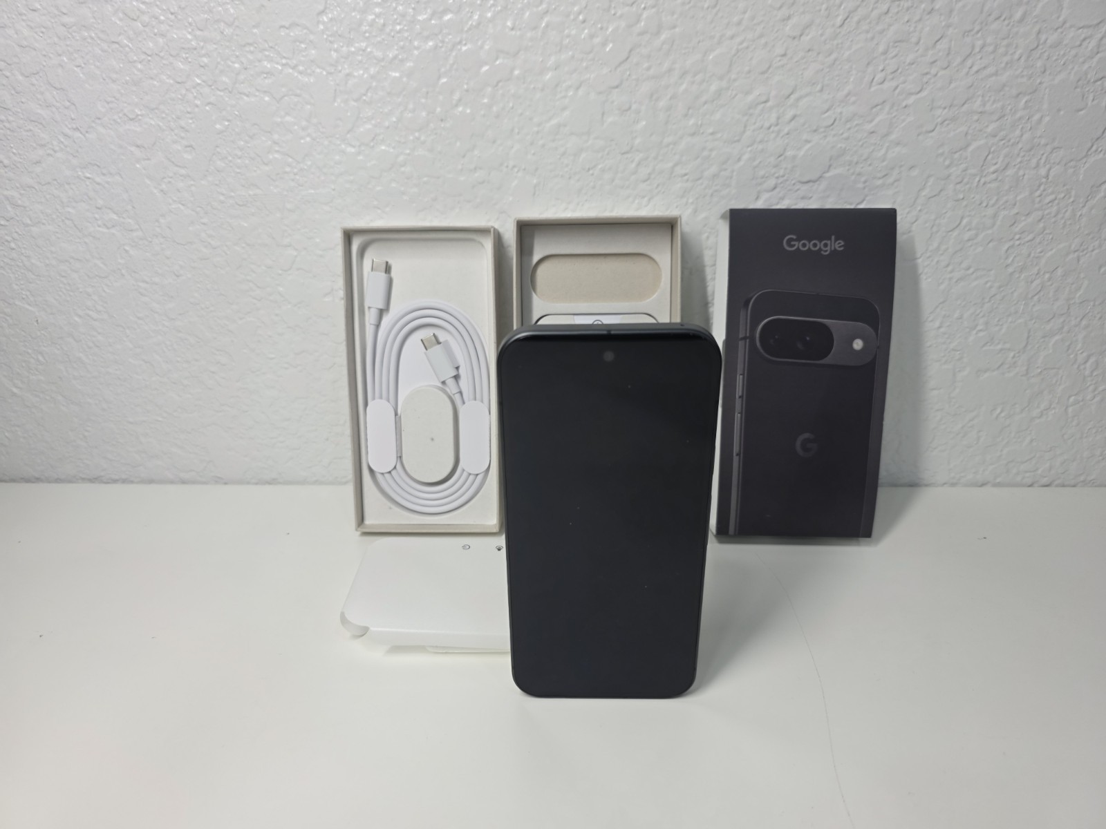 Google Pixel 9 G2YBB 128GB Obsidian 5G Open Box T-Mobile Locked 100% Battery