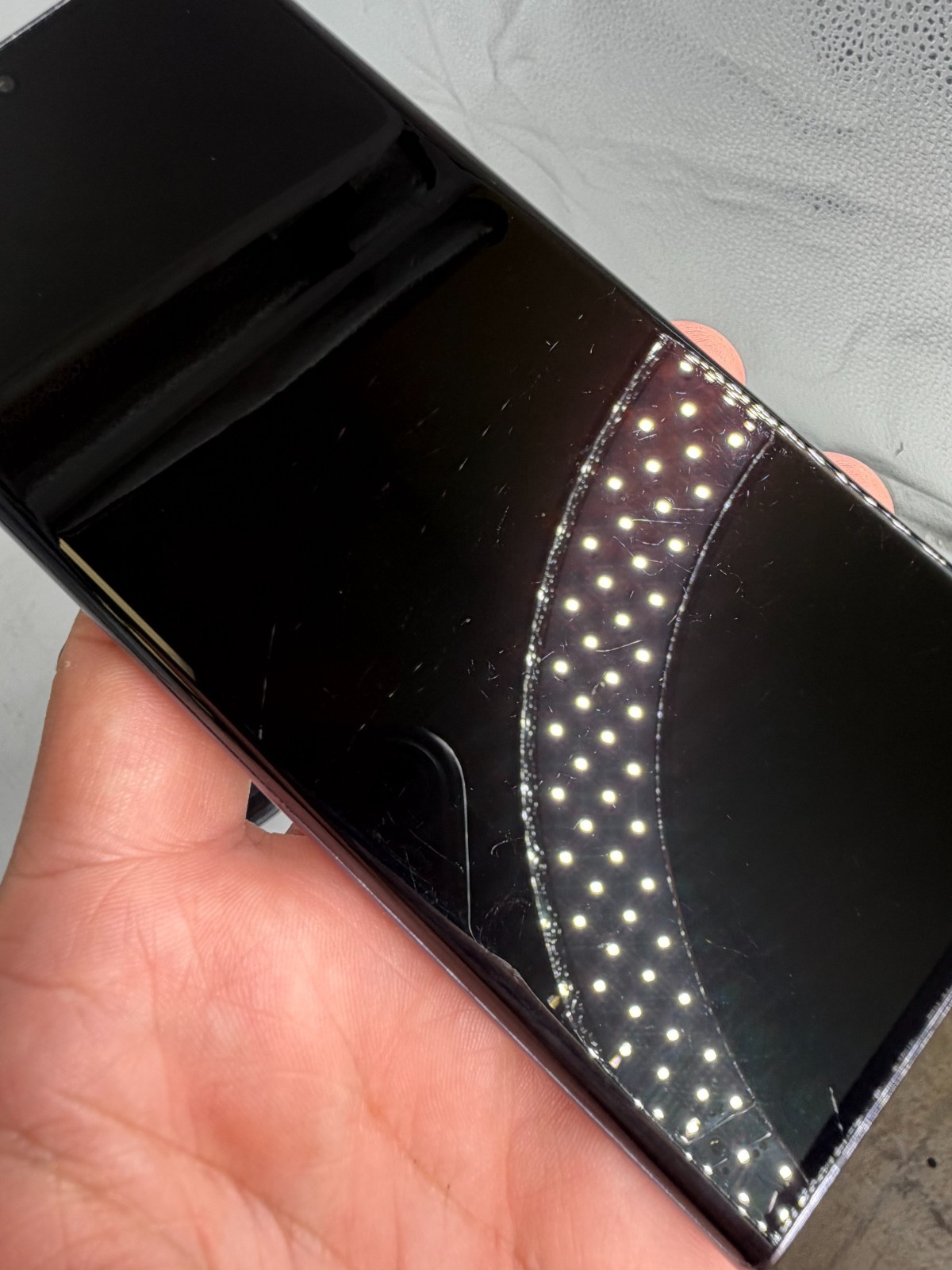 Samsung Galaxy S22 Ultra 6.8″ 512 GB Phantom Black AT&T Cracked Back