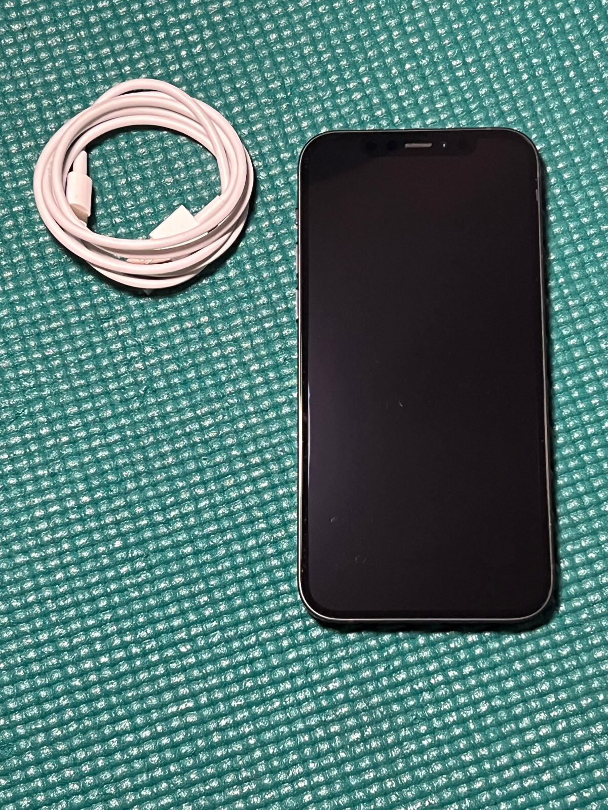Apple iPhone 12 – 256GB – Black (Unlocked) A2172 (CDMA + GSM)