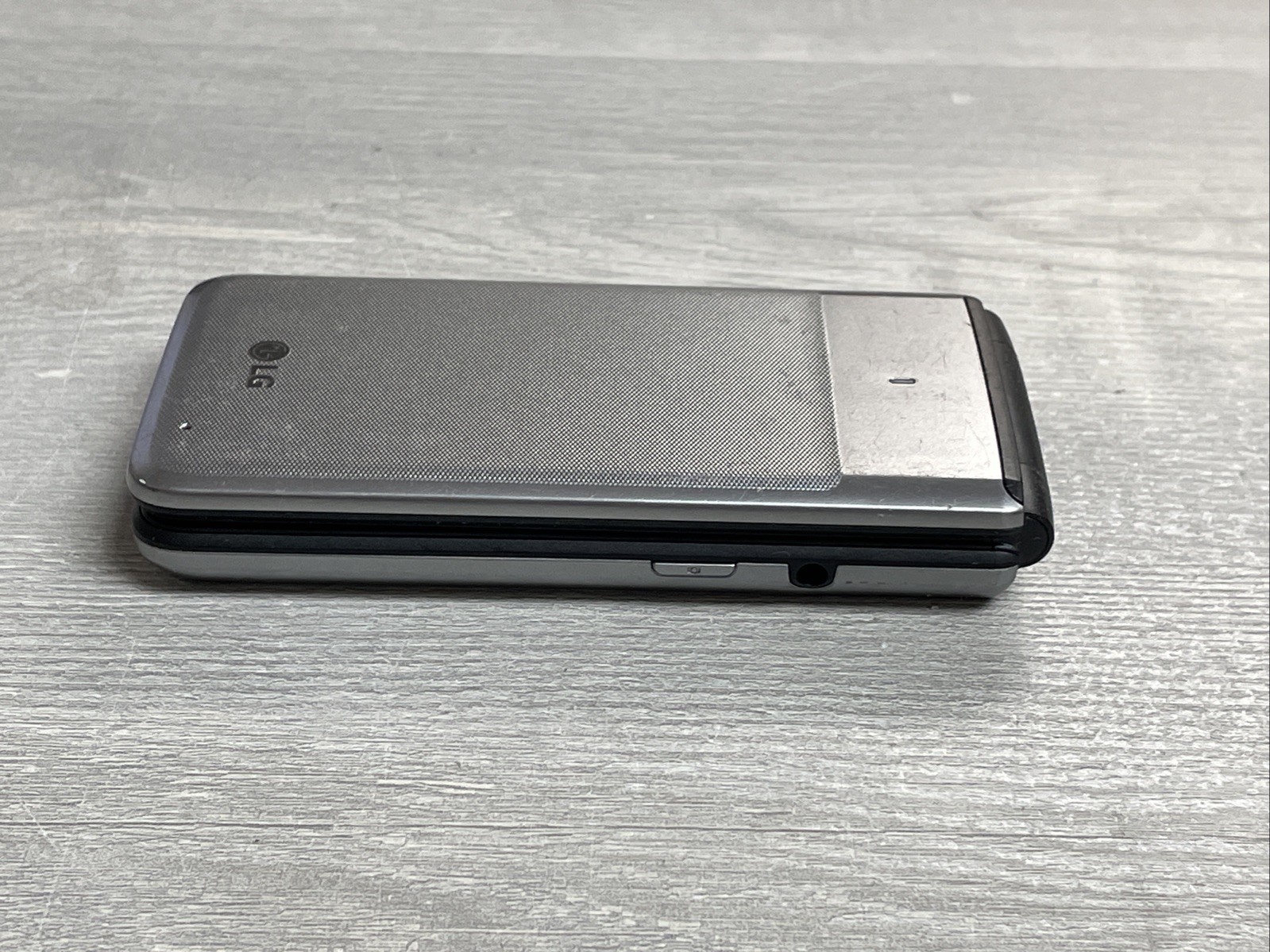 LG Exalt Wine UN220 Flip Phone – (Unlocked) 4G LTE