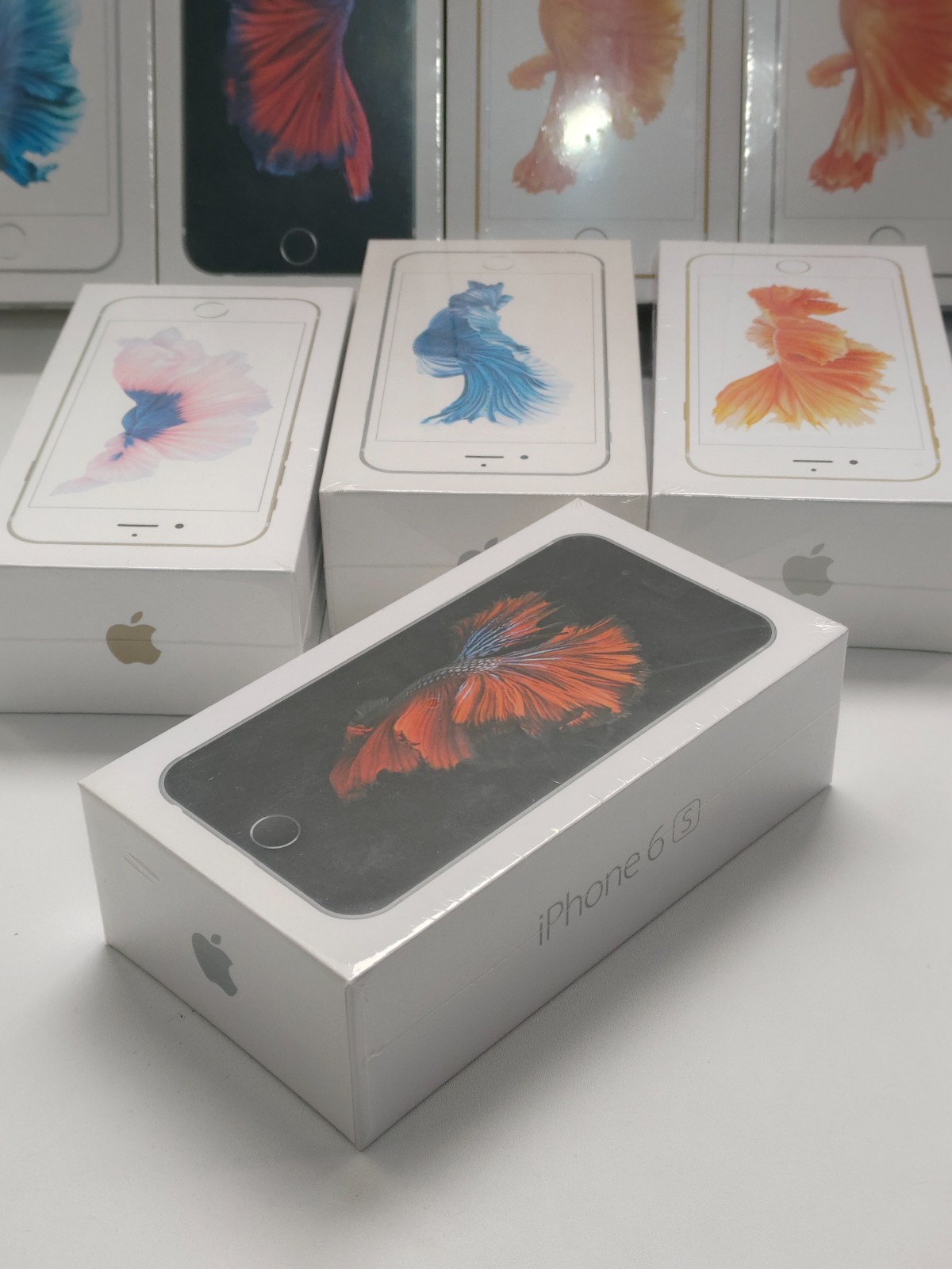 Boxed Apple iPhone 6s/6s PLUS 16/32/64/128GB Factory UNLOCKED(any carrier)