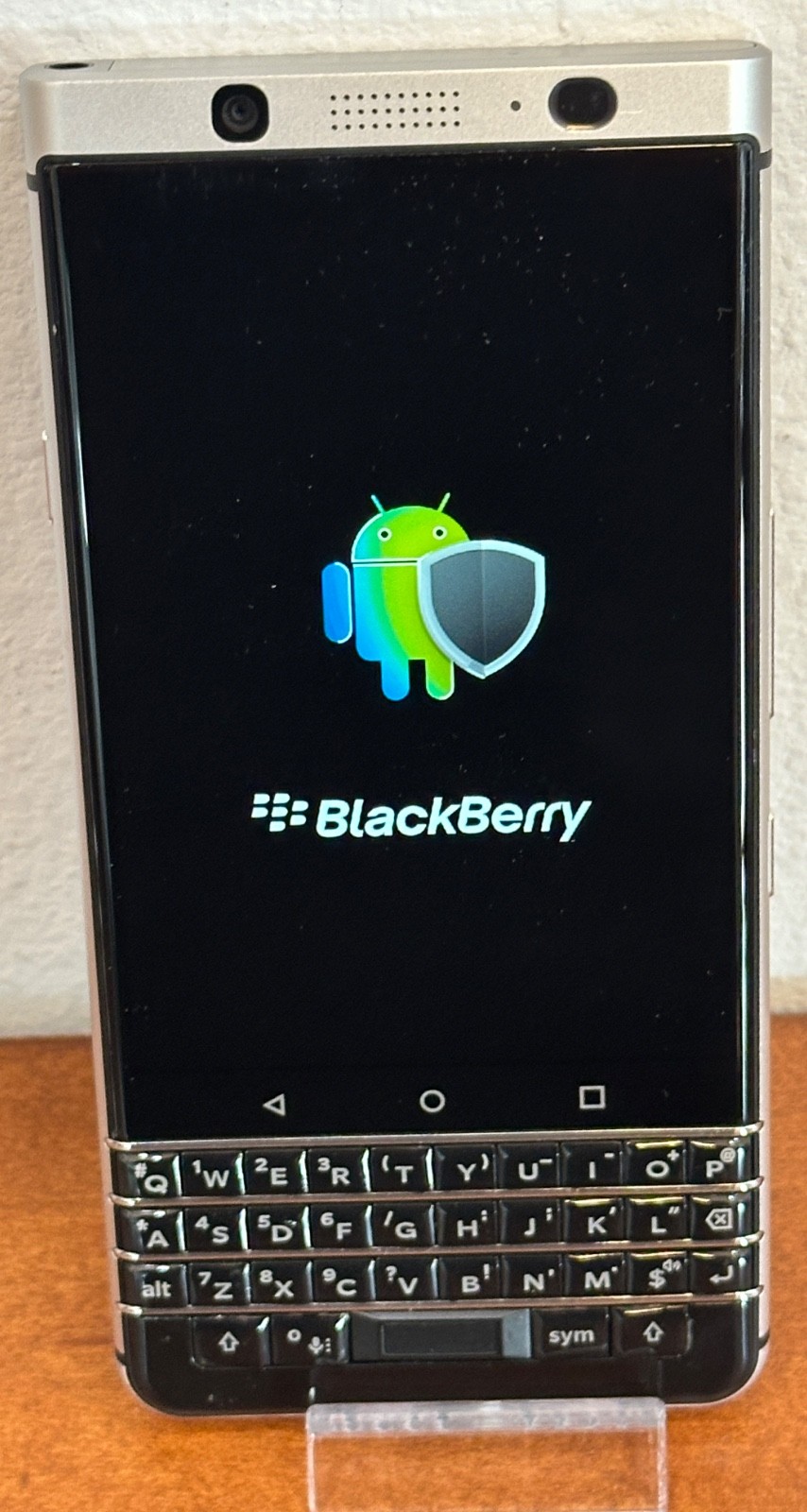 BlackBerry KEYone – 32GB – BBB100-3 – Unlocked PRD-63118-003 (See Description)