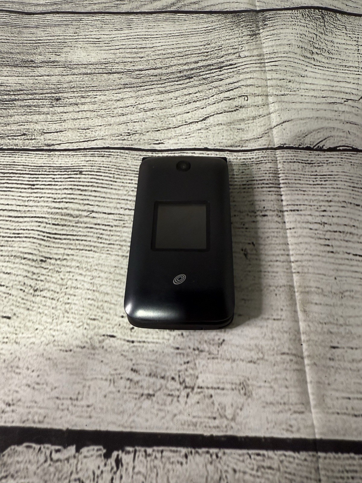 Alcatel MyFlip A405DL – Black (TracFone) 4G LTE GSM WiFi Camera Flip Cell Phone