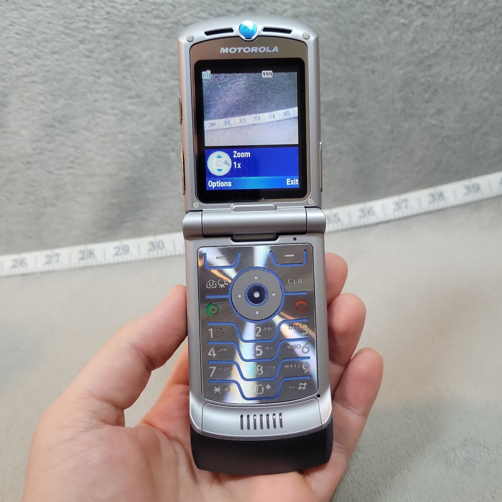 Motorola RAZR V3m Gray U.S. Cellular Flip Phone Rare Works Tested Batt Included