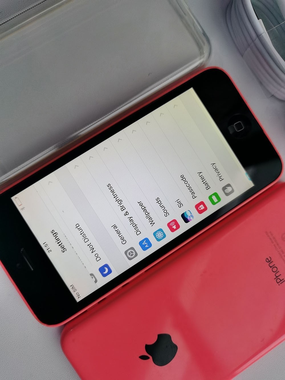 Original Apple iPhone 5c (Unlocked) NEW BATTERY – 8 GB / 16 GB / 32GB – PINK