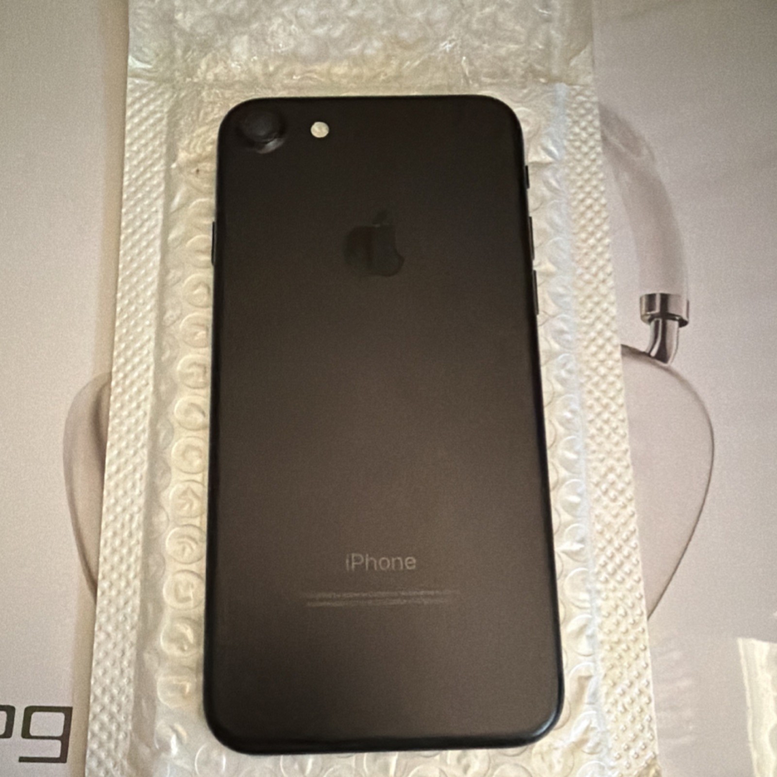 Apple iPhone 7 Black 32GB Unlocked Smartphone Touchscreen