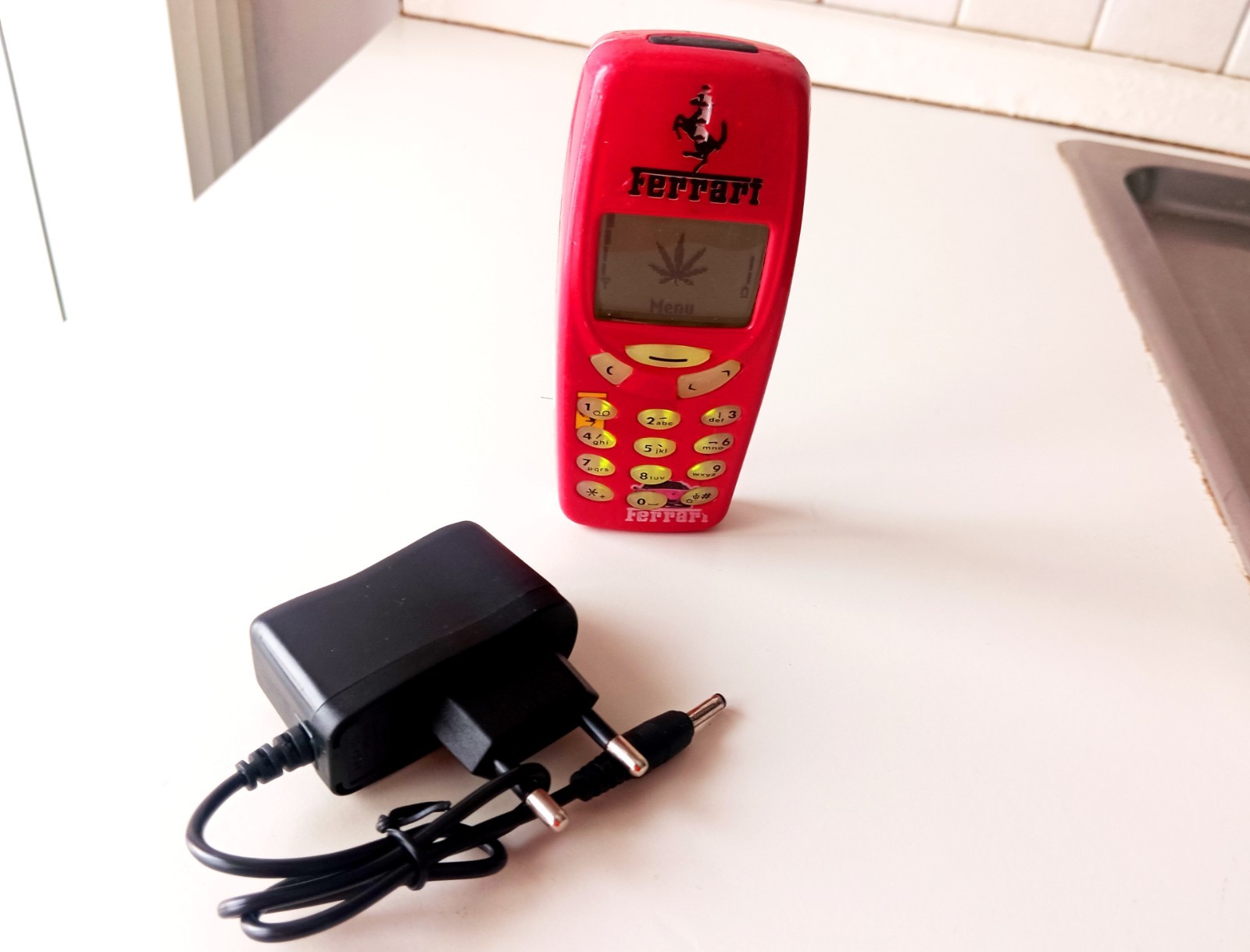 Nokia 3310 Ferrari + NEW Battery + Charger [RUSSIAN-BULGARIAN-UKRAINIAN]