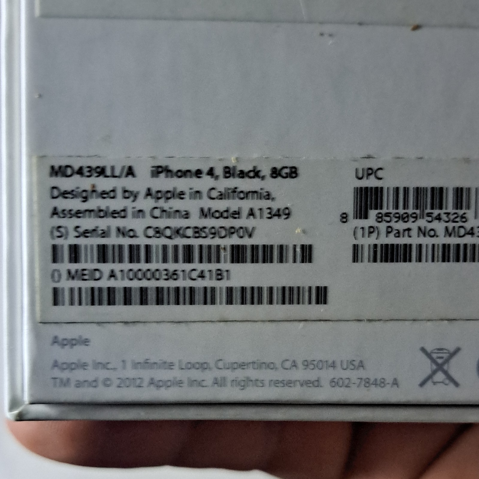 Apple iPhone 4 8GB Black A1349 MD439LL/A 3.5in Touchscreen 5MP w/ Box