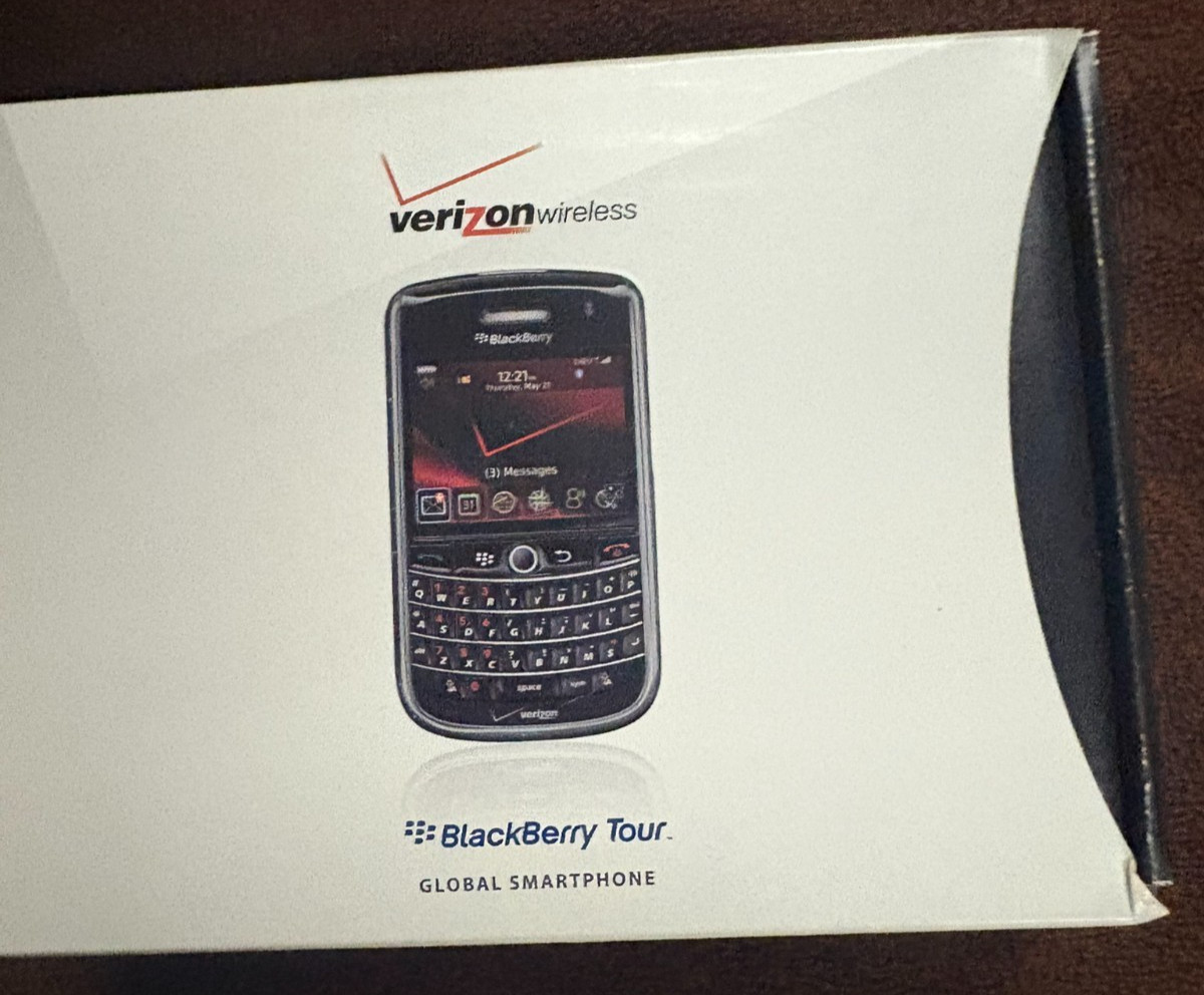 NIB SEALED BlackBerry Tour 9630 – 256 MB – Black (Verizon)