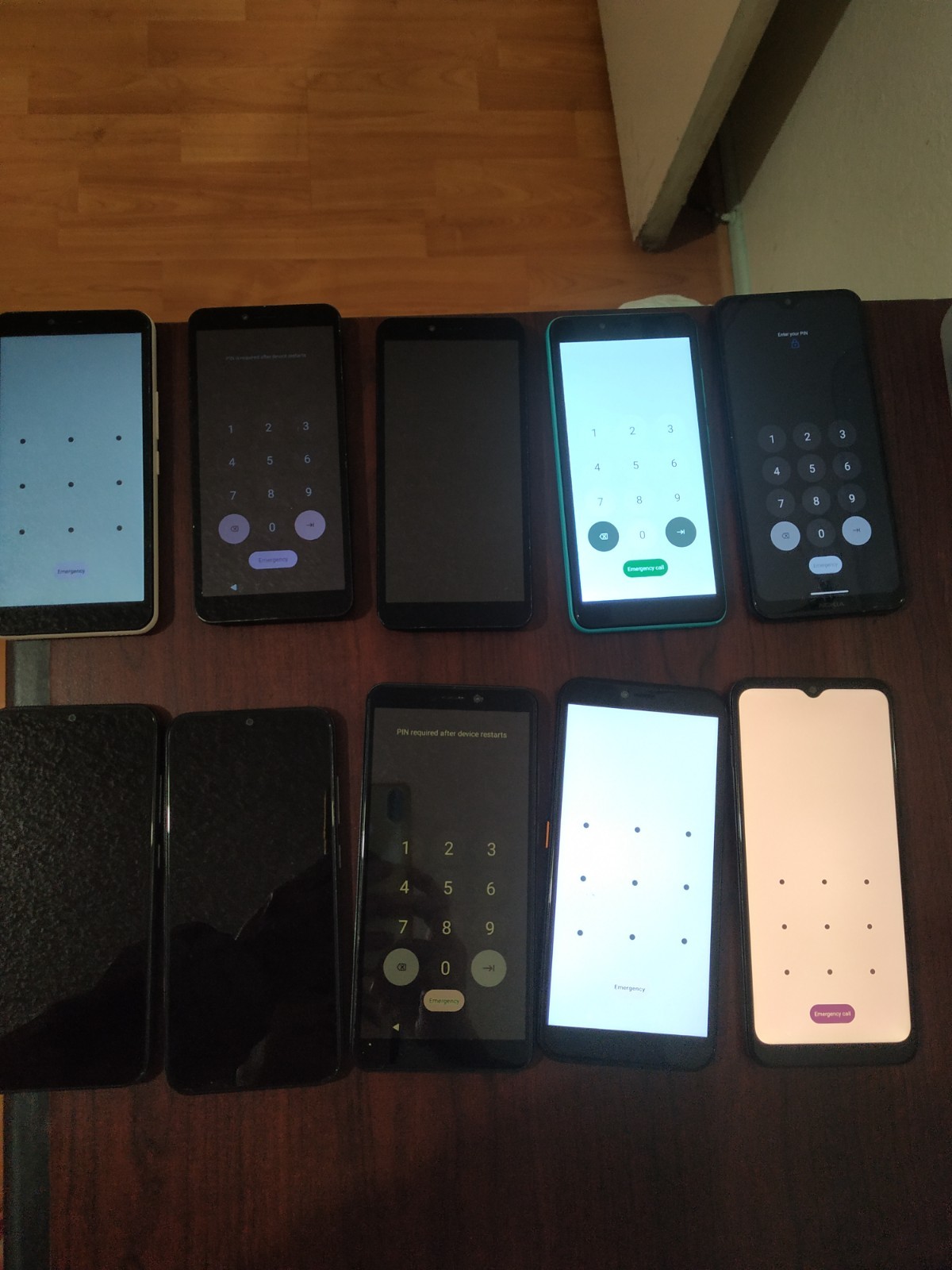 Lot of 10 Mixed Brand VORTEX C24 / WIKO / BLU/NUU /and other Smartphone For part