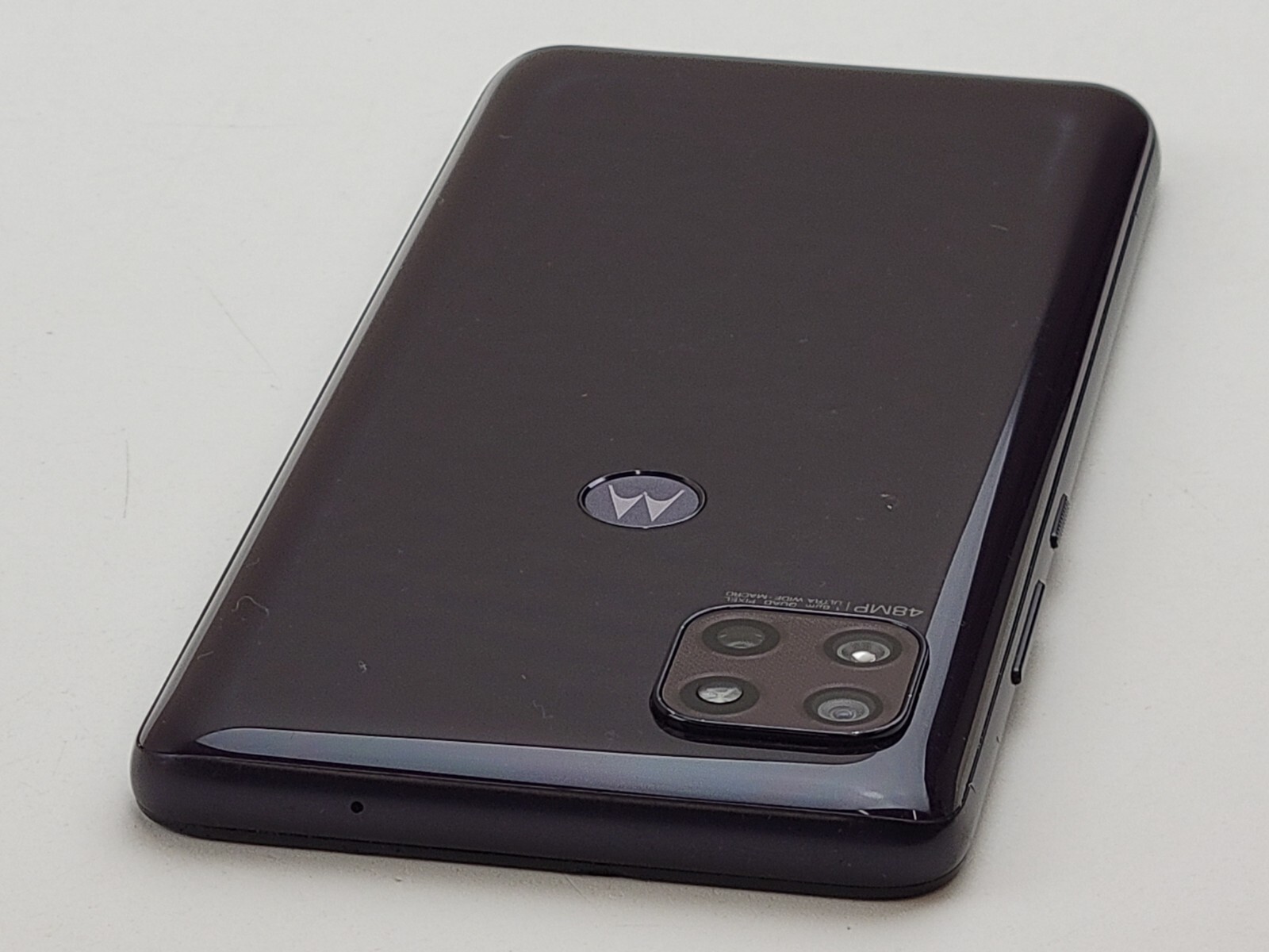Motorola One 5G UW Ace (XT2113-1) 64GB (Verizon) Prepaid – BLEMISHED- Clean IMEI