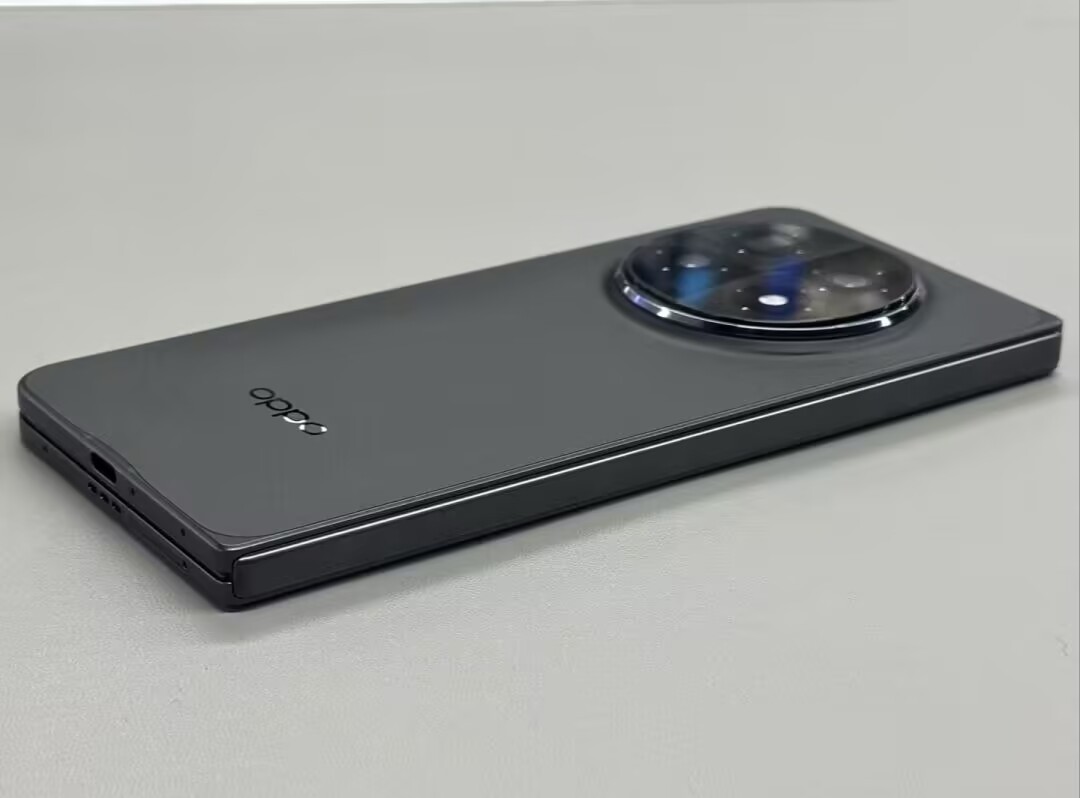 Oppo Find N5 5G 8.12″ Android Qualcomm Snapdragon 8 Elite Double folding screen