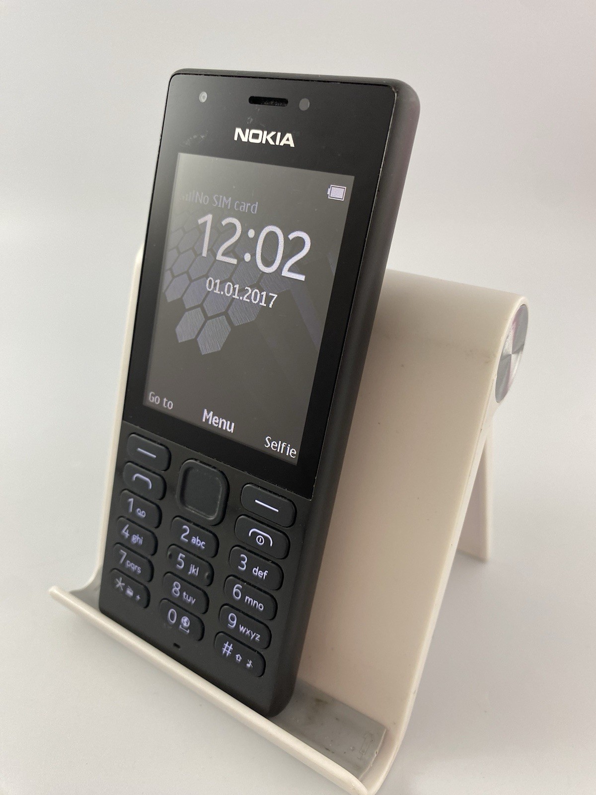 Nokia 216 Unlocked 16MB 2.4″ 0.3MP FM Torch Mobile Button Phone