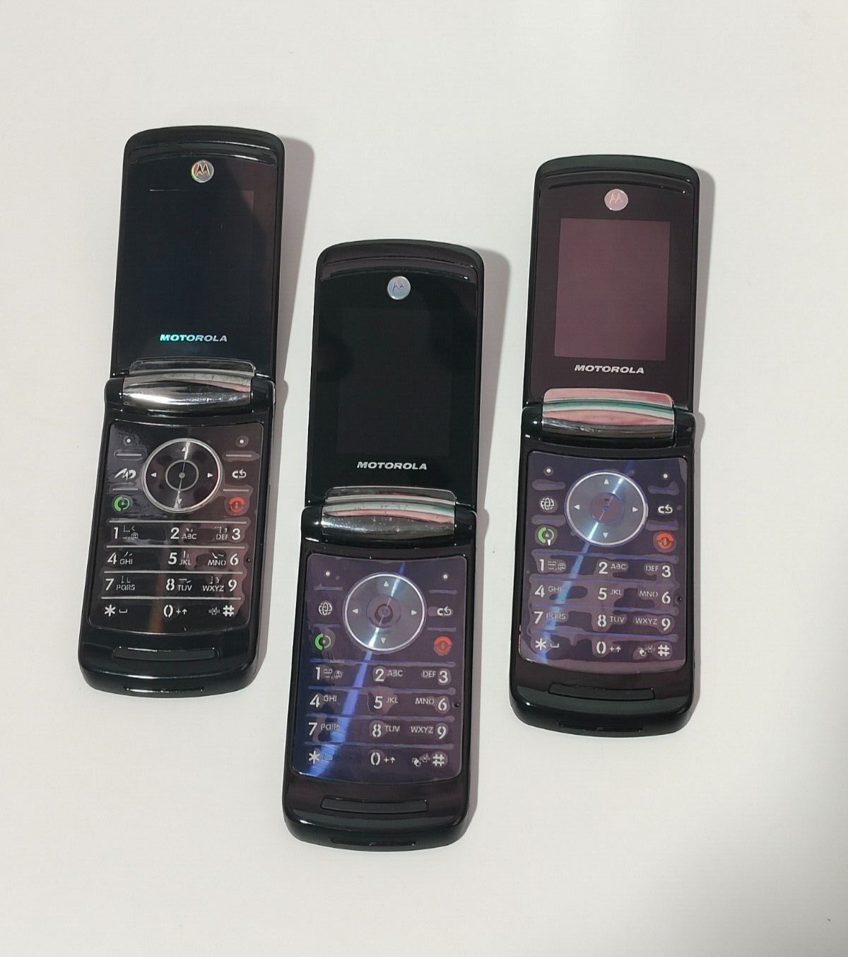 Motorola RAZR2 V8 Original Unlocked 2.2 inches 2MP 512MB/ 2GB GSM