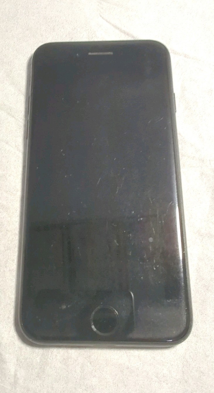 Apple iPhone 7 – 32Gb – Black (Unlocked) USED A1660