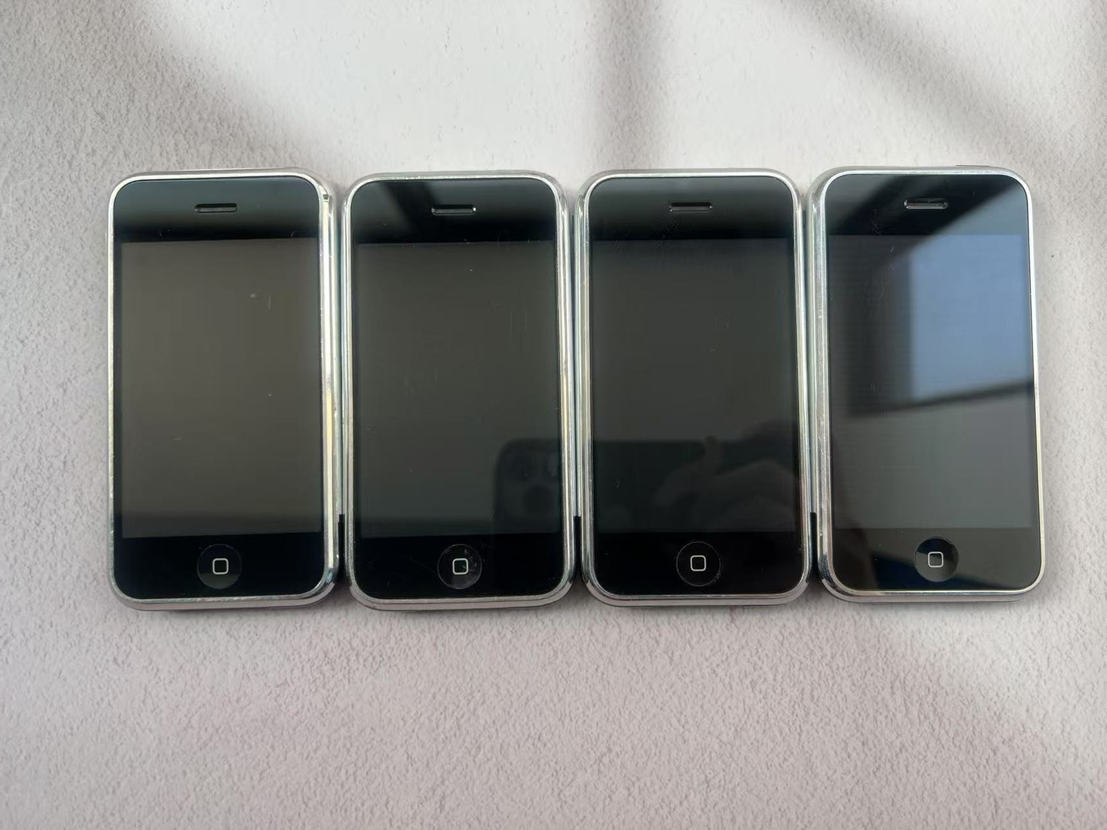 Apple iPhone 1st gen 2G UNLOCKED 4/8/16GB iOS 1.0 Tested Good work well