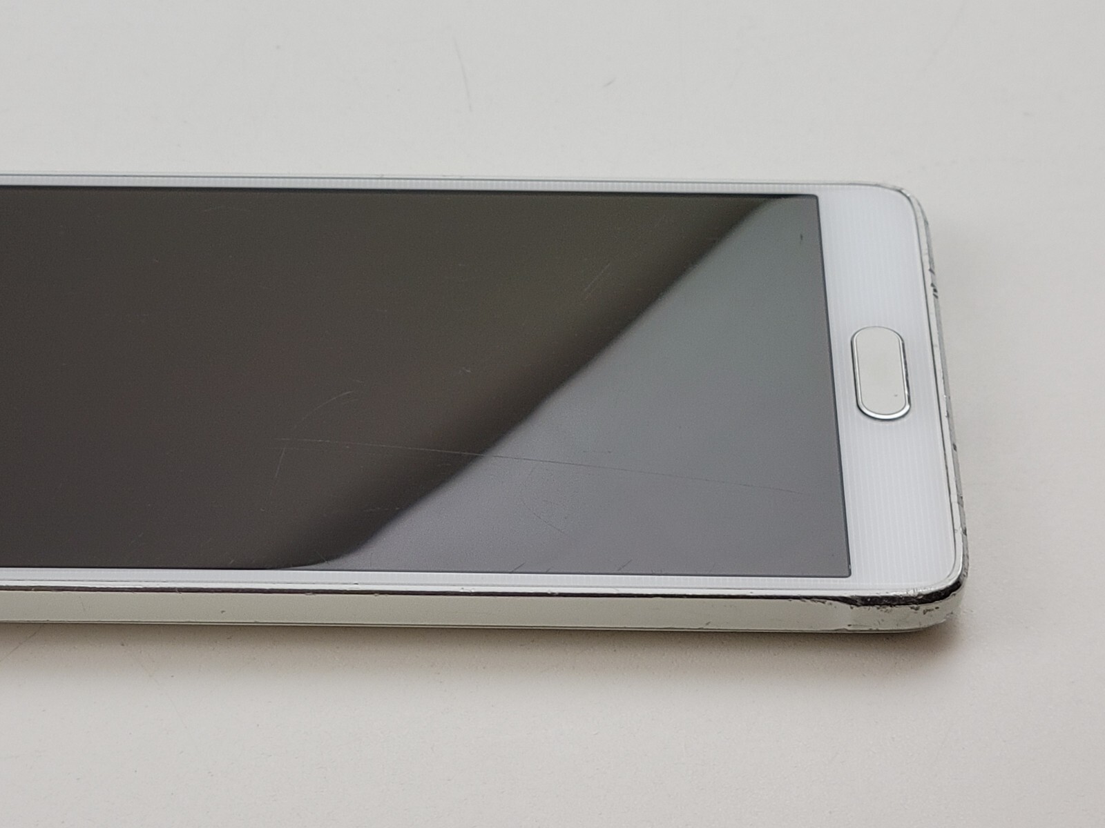 Samsung Galaxy Note 4 (SM-N910A) 32GB (AT&T) – SMALL ISSUE – Clean IMEI – J9686
