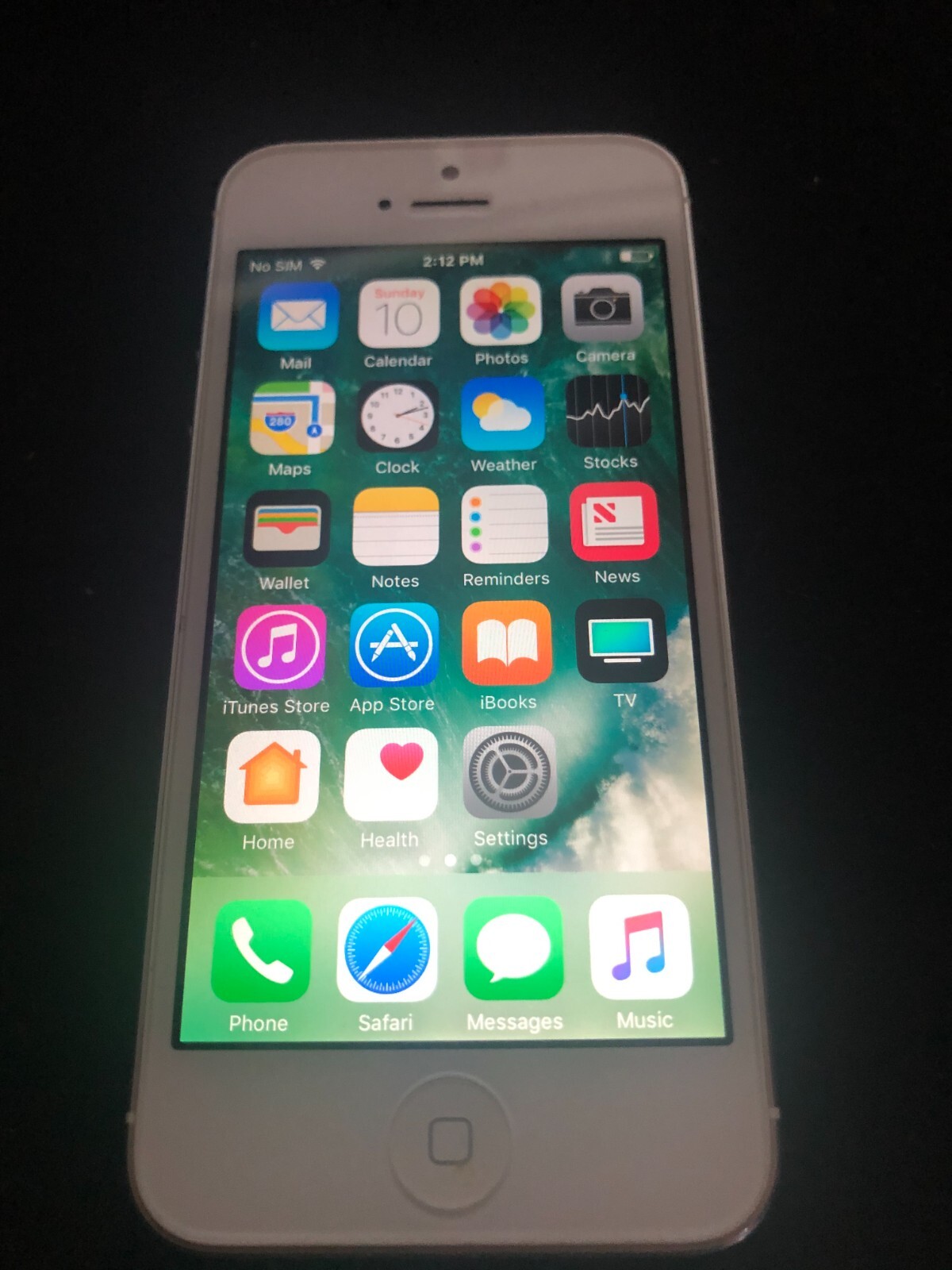 Apple iPhone 5 – 16GB – White & Silver (Verizon) A1429 (CDMA + GSM) IOS 10.3.4