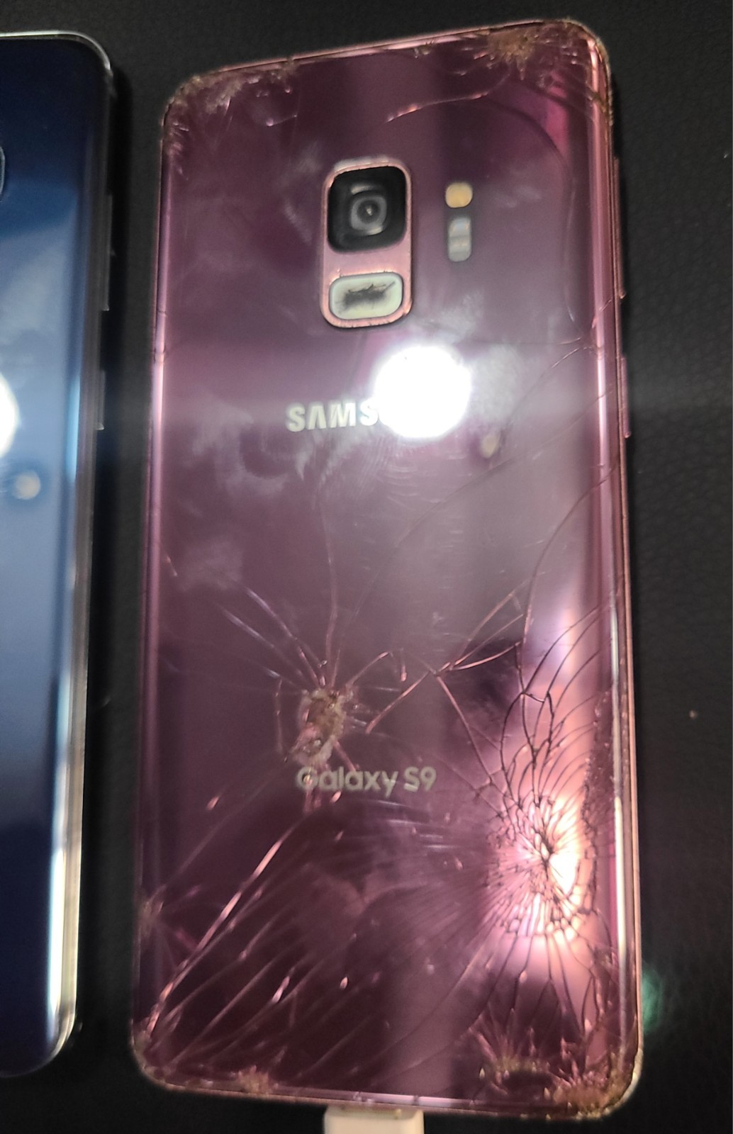Samsung Galaxy S10+ Plus & Samsung S9 VERIZON UNLOCKED Samsung Wireless Pad!!