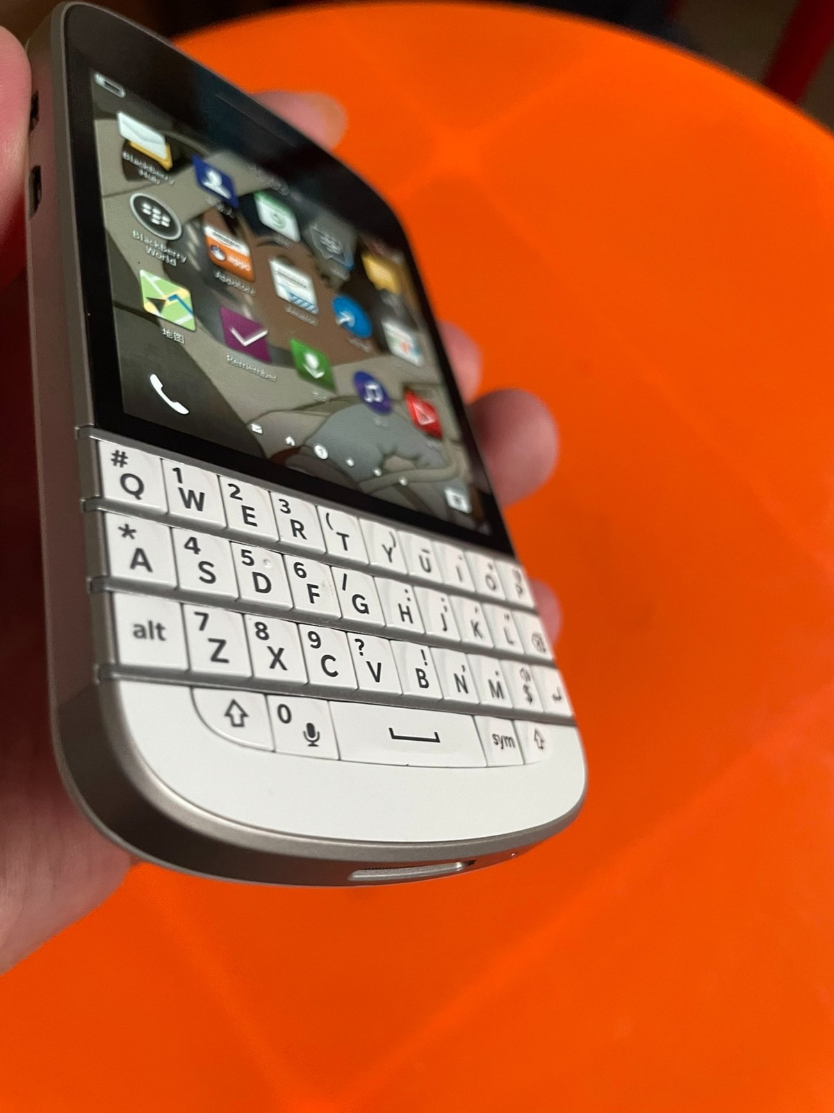 BlackBerry Q10 Classic Smartphone Unlocked 16GB 4G LTE Physical Keyboard