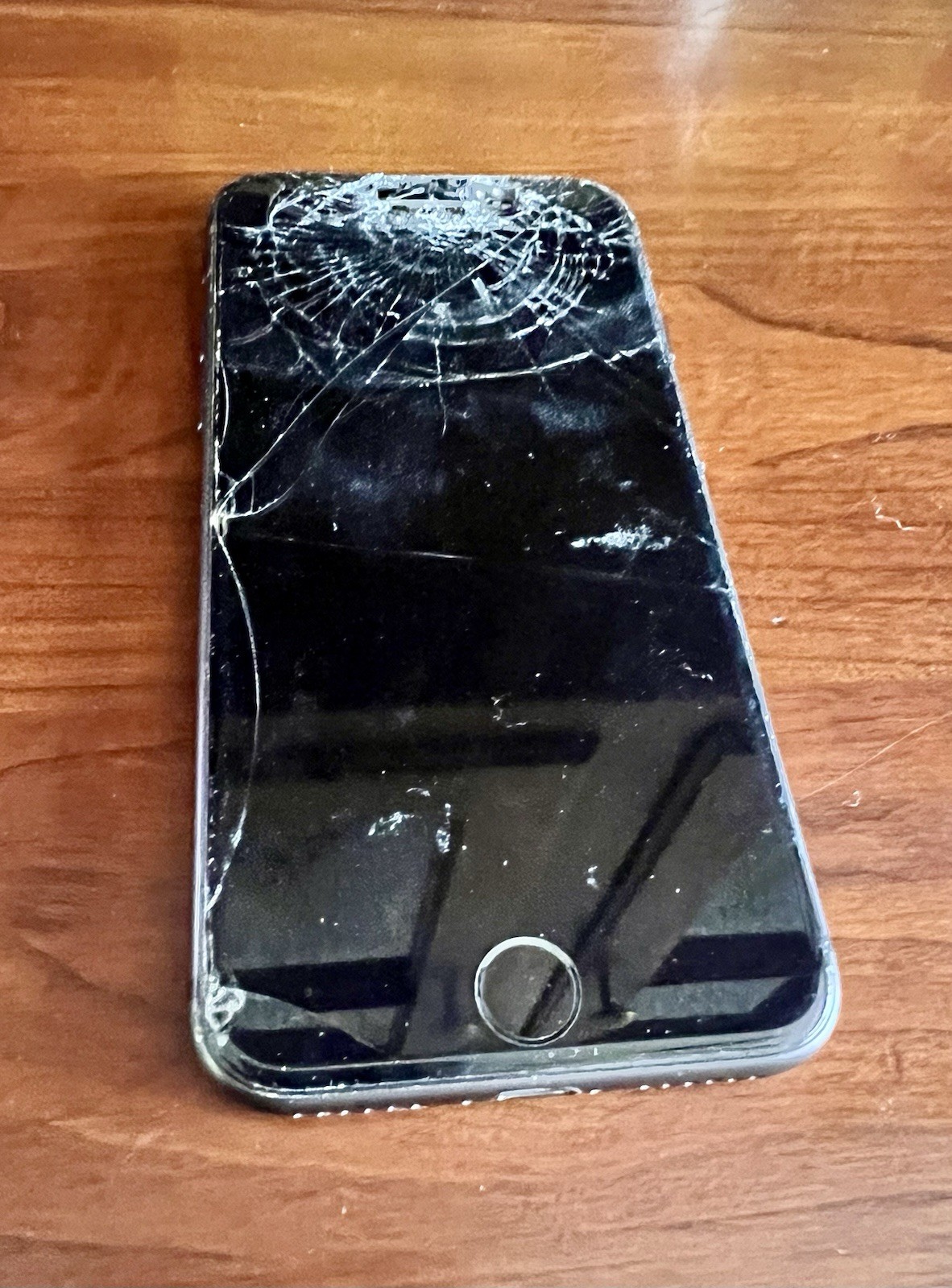 Apple iPhone 8 64gb Unlocked, Screen Issues