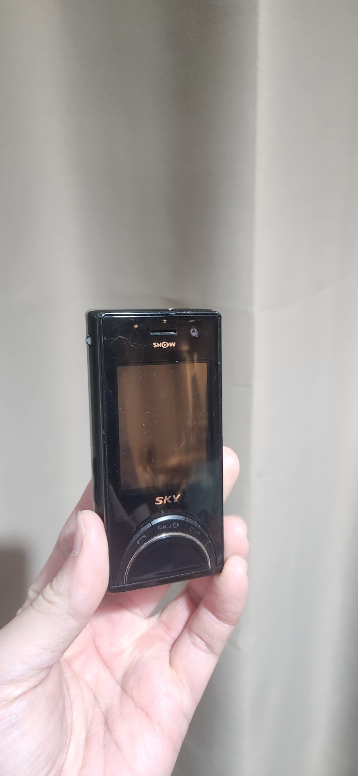 [VINTAGE] 2006 SKY Flip/Slide Phone Rare Y2K Aesthetic Retro Tech South Korea