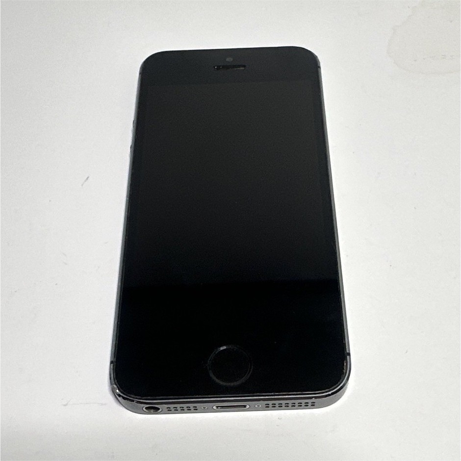 Apple iPhone 5s A1533 Gray 8MP Camera 4.0in iOS Wi-Fi Smartphone *Locked*