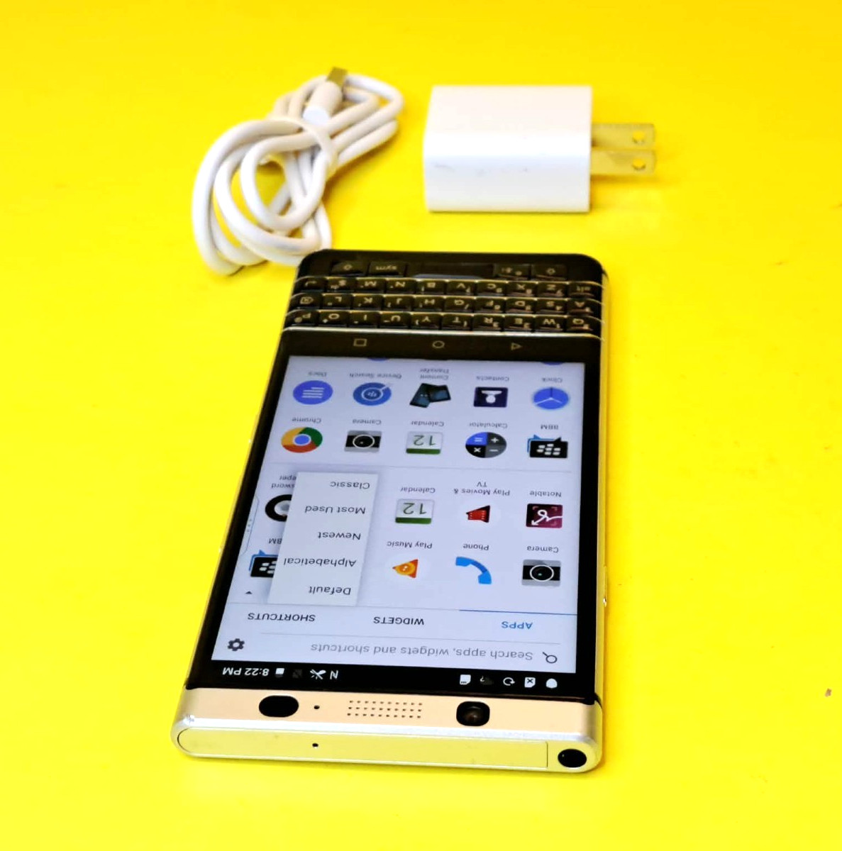 BLACKBERRY KEYONE KEY1 32GB UNLOCKED ANDROID CELL PHONE ROGERS BELL TELUS KOODO+
