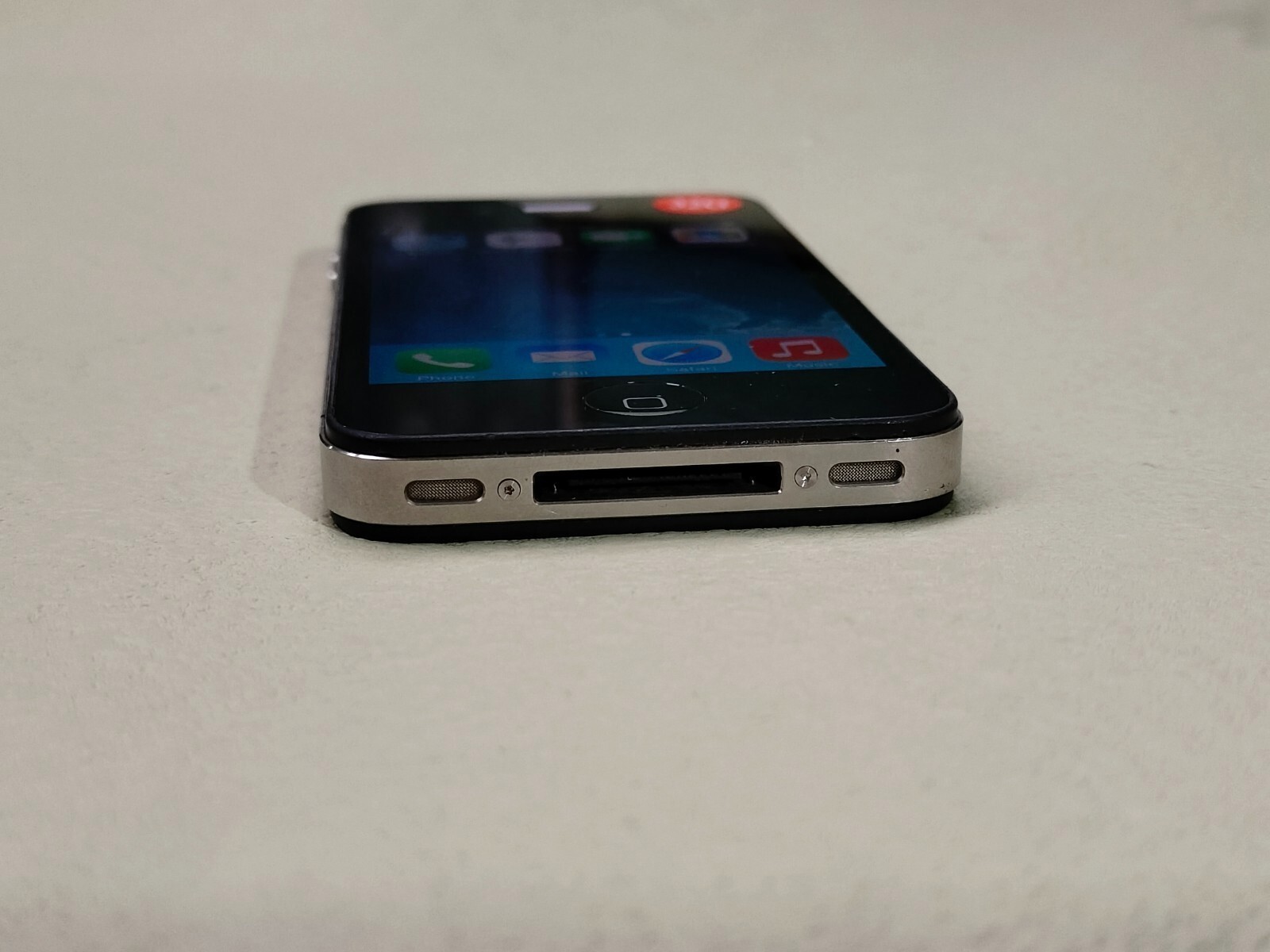 90%N ew Working Apple iPhone 4/4s White/Black 8/16/32GB UNLOCKED CCD Camera