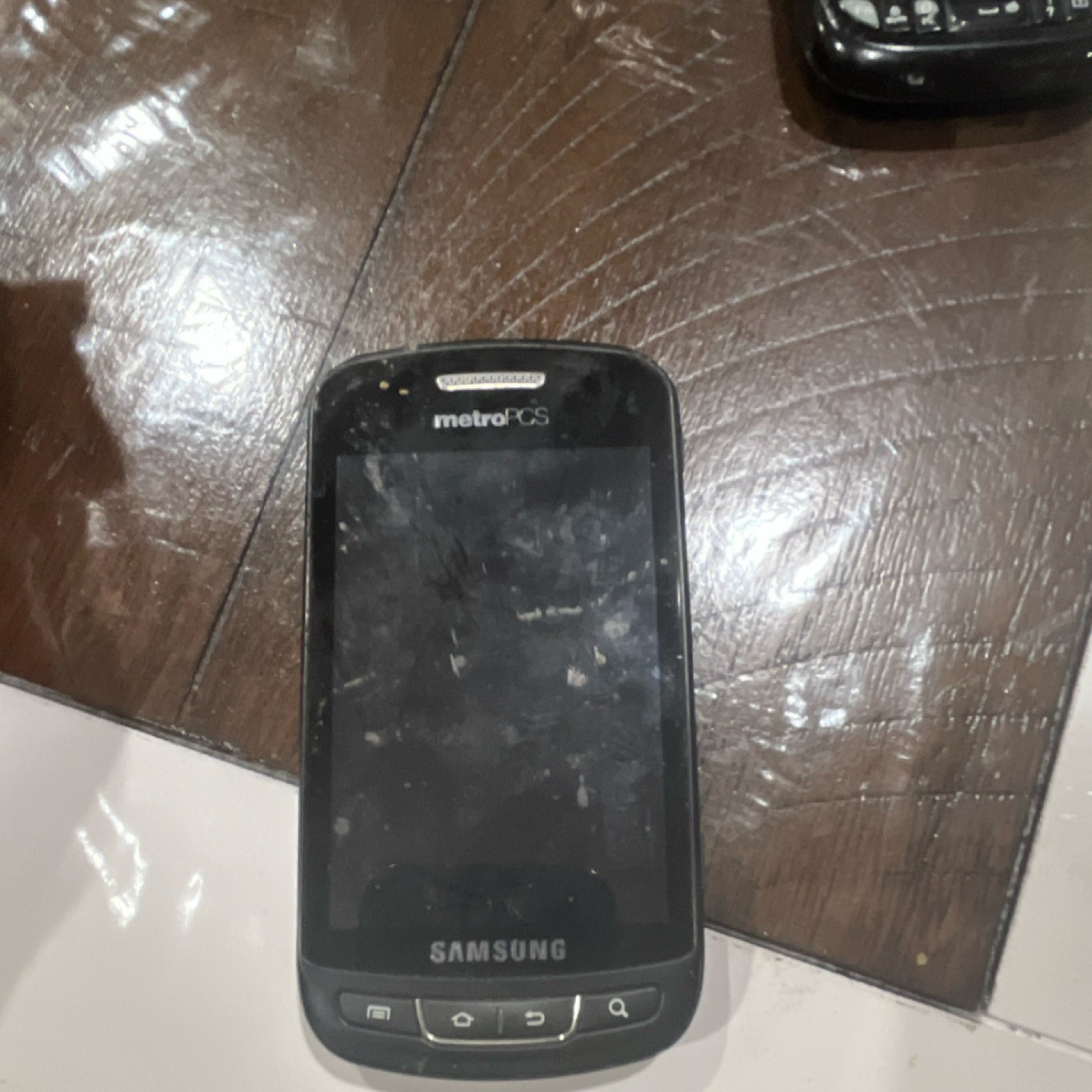 Samsung MetroPCS Black Bar Touchscreen Cell Phone 3.2MP Camera Micro USB