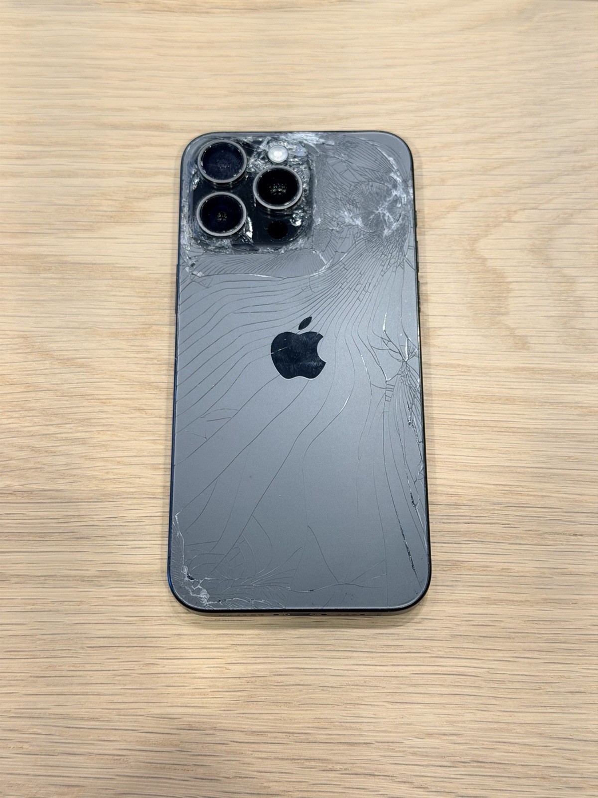 Apple iPhone 15 Pro Max – 1TB – Unlocked – Black Titanium – Read Description