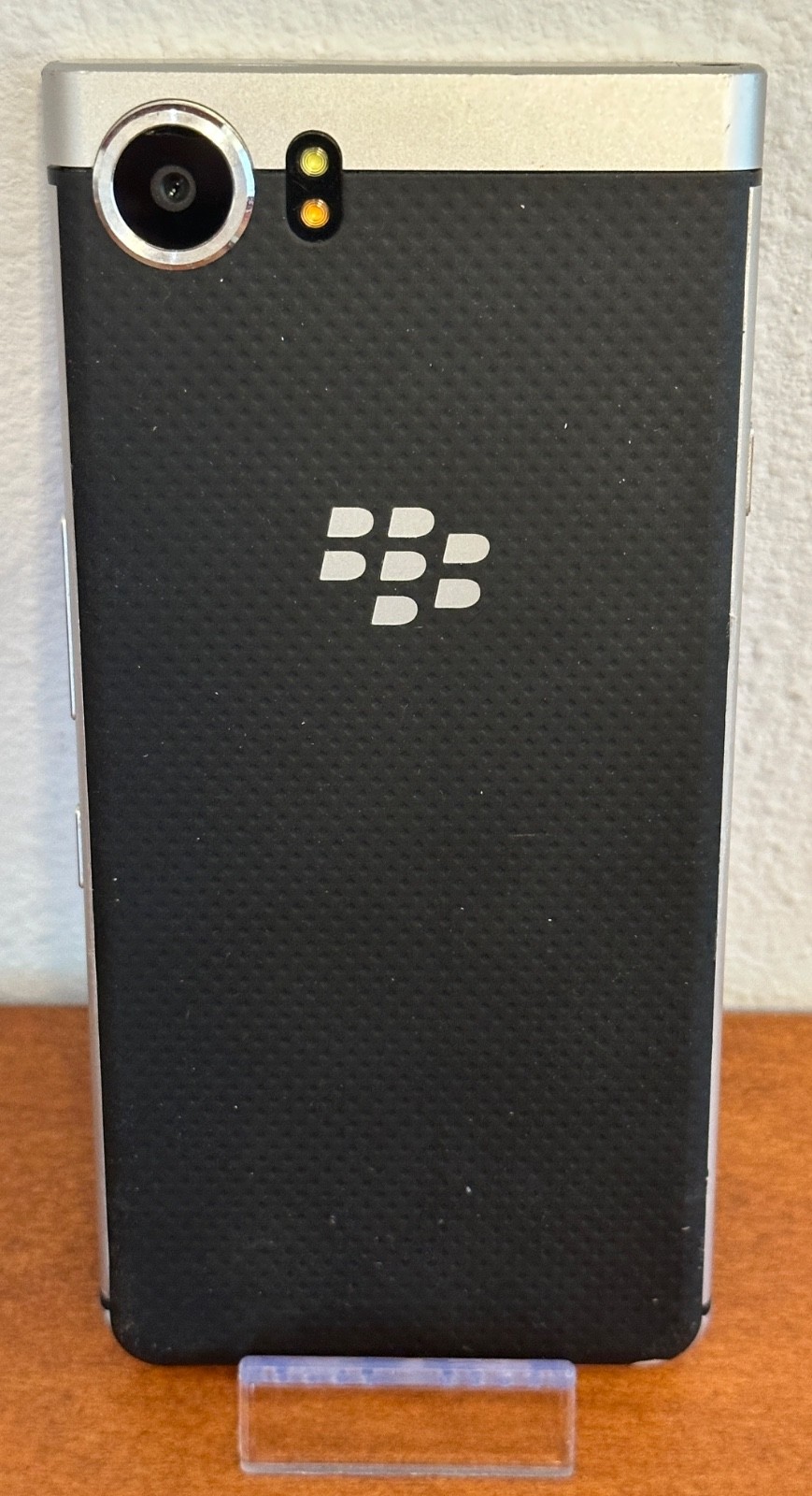 BlackBerry KEYone – 32GB – BBB100-1 – Unlocked 4G (PRD-63116-001) A Grade