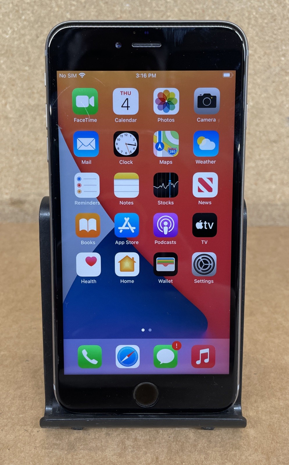 Apple iPhone 6s Plus – 128 GB – Silver — Unlocked BATTERY NEED SERVICE