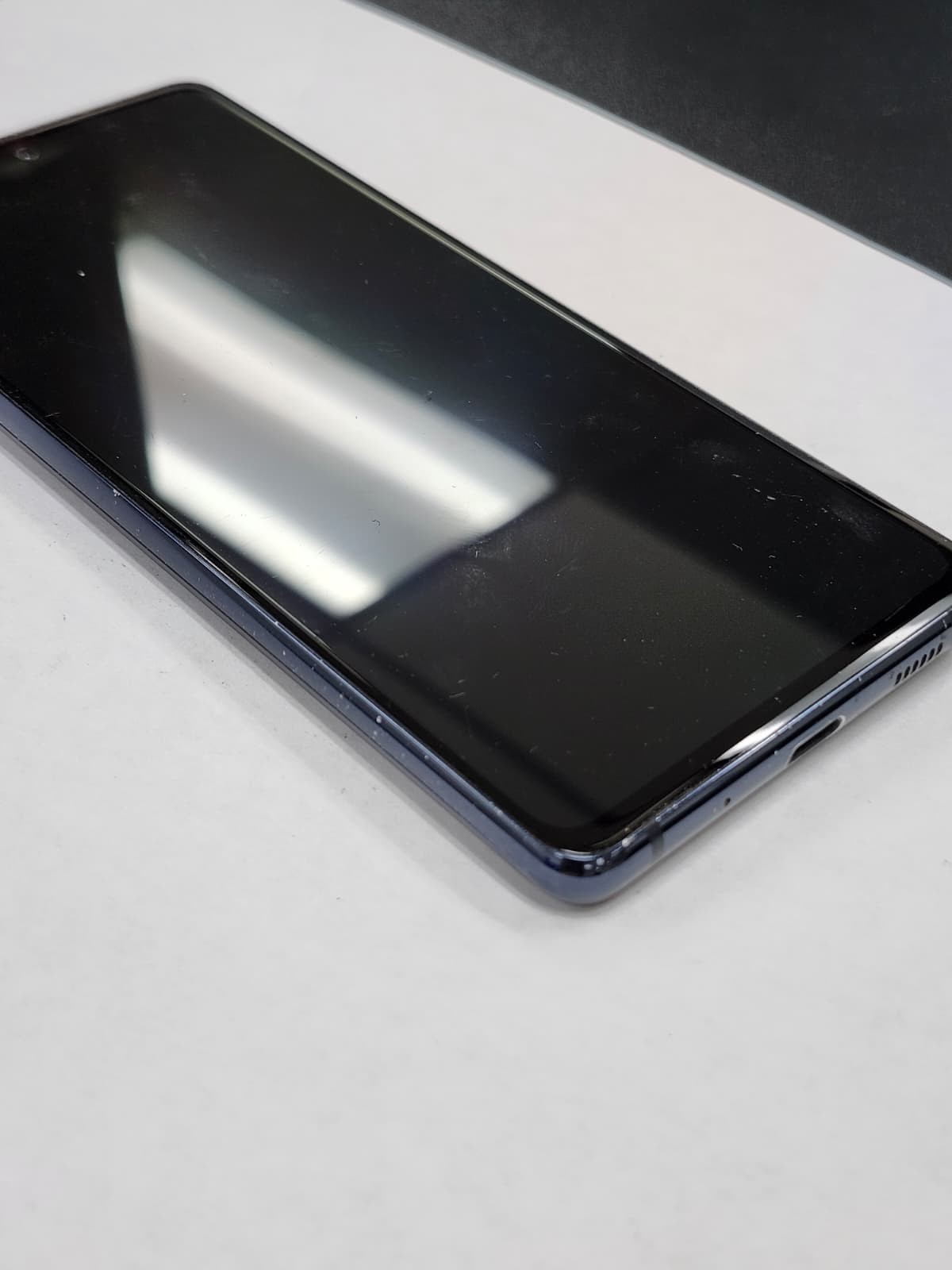 DEFECTIVE – Samsung Galaxy S20 FE 5G – 128GB Cloud Navy – GSM Unlocked – 11659