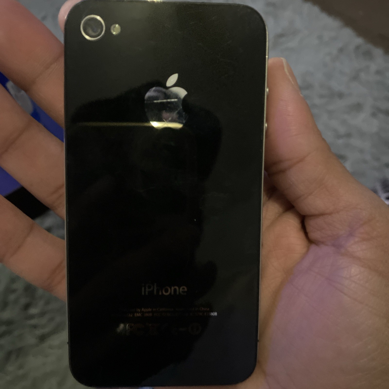 Apple iPhone 4 Model A1332 Emc 3808 16GB, Black, Unlocked